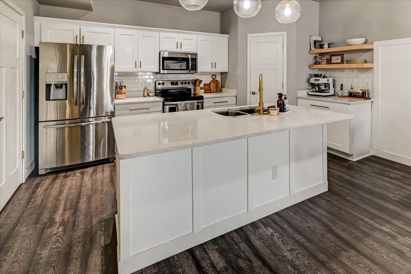 1325 Bunker Hill Drive Unit: 3103