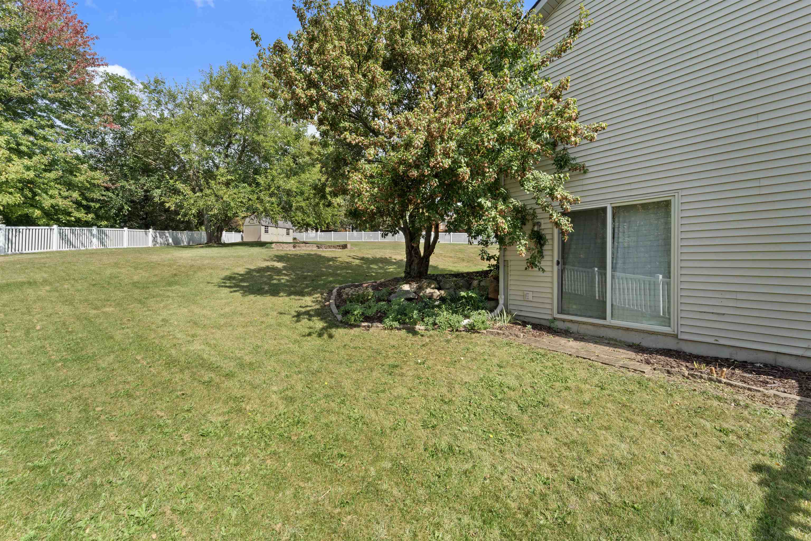 120 Stonefield Circle
