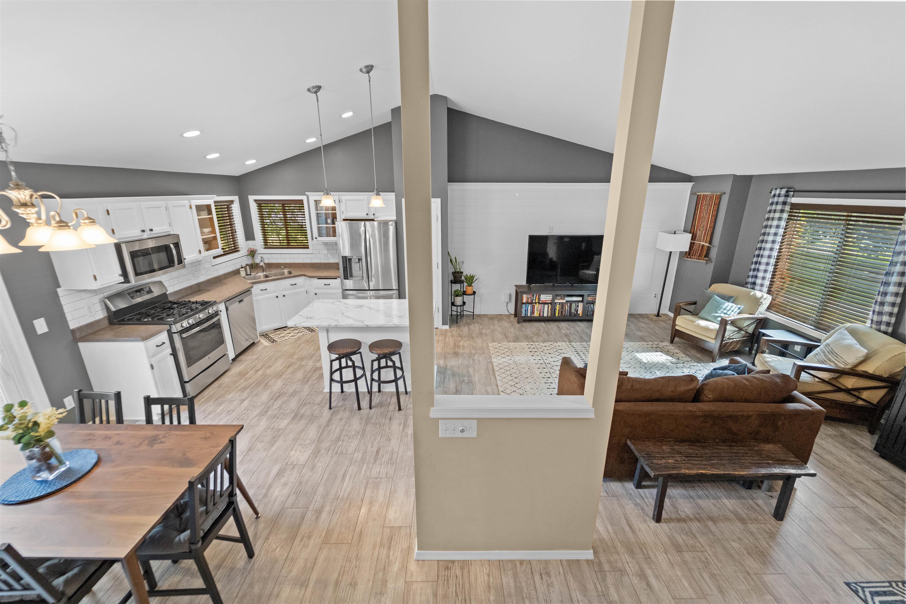 120 Stonefield Circle