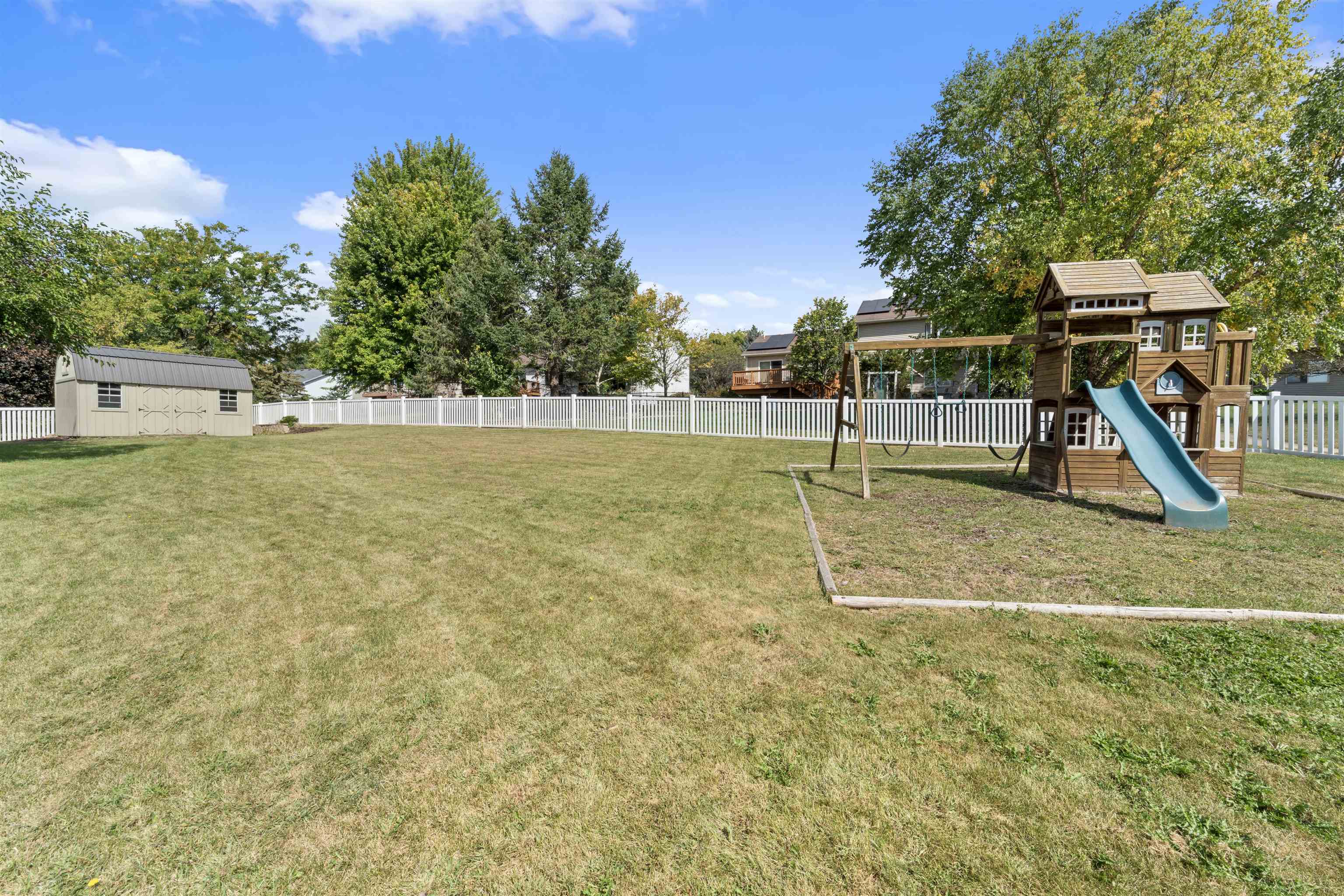 120 Stonefield Circle