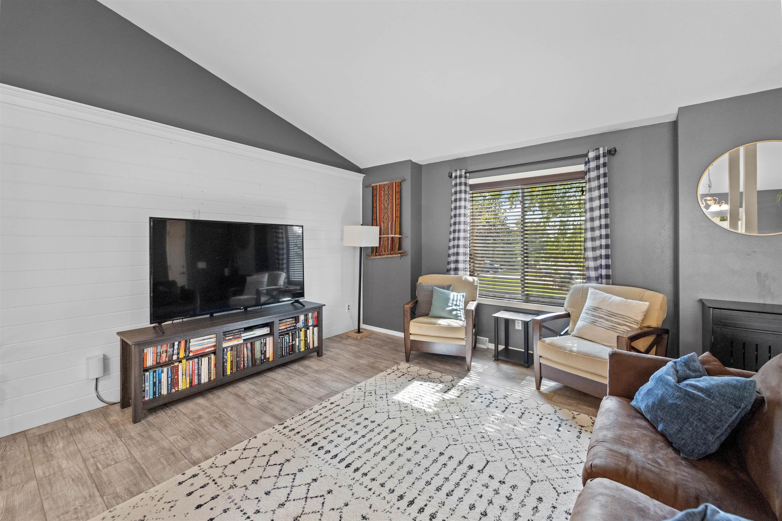 120 Stonefield Circle