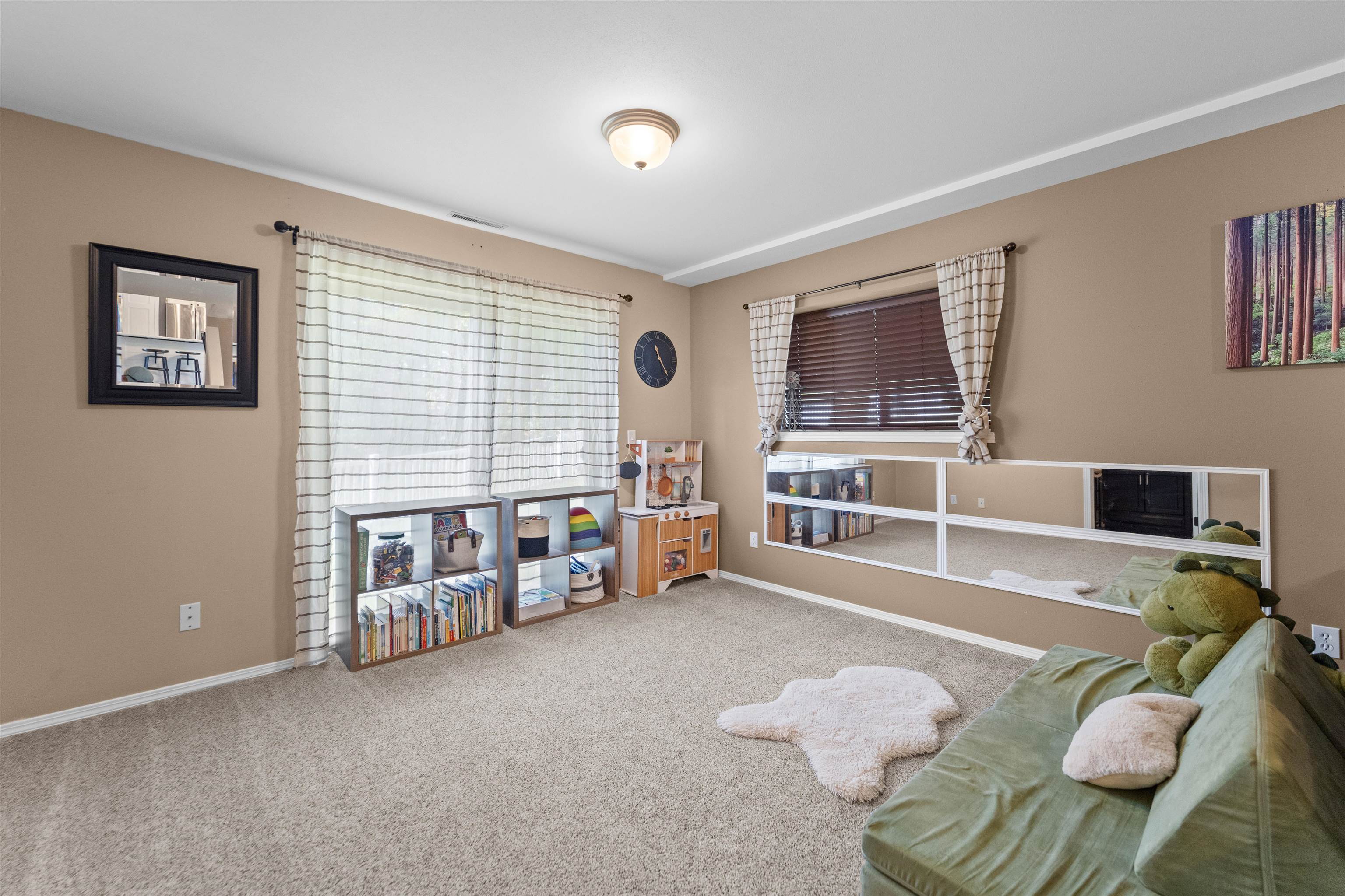 120 Stonefield Circle