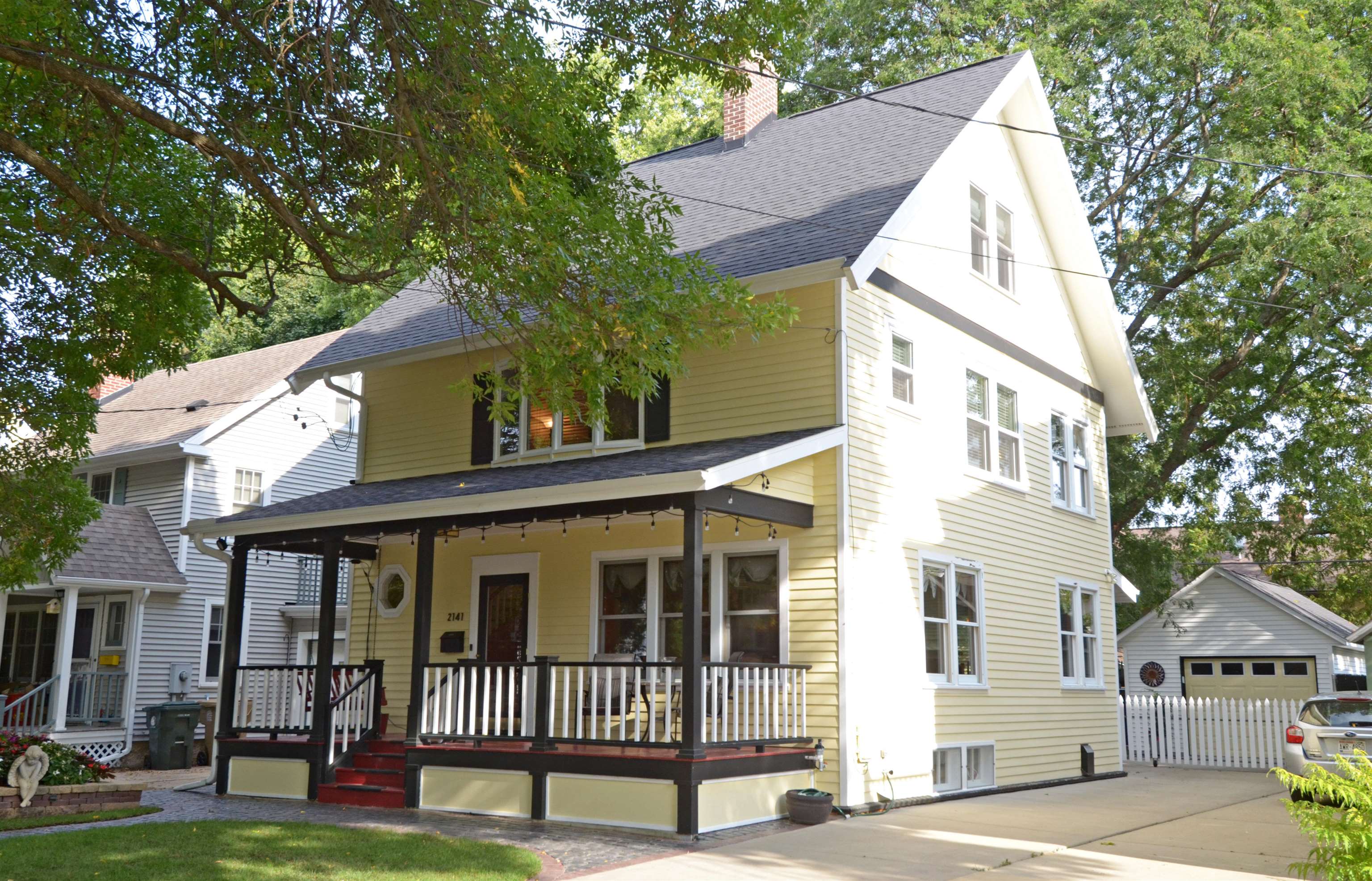 2141 West Lawn Avenue