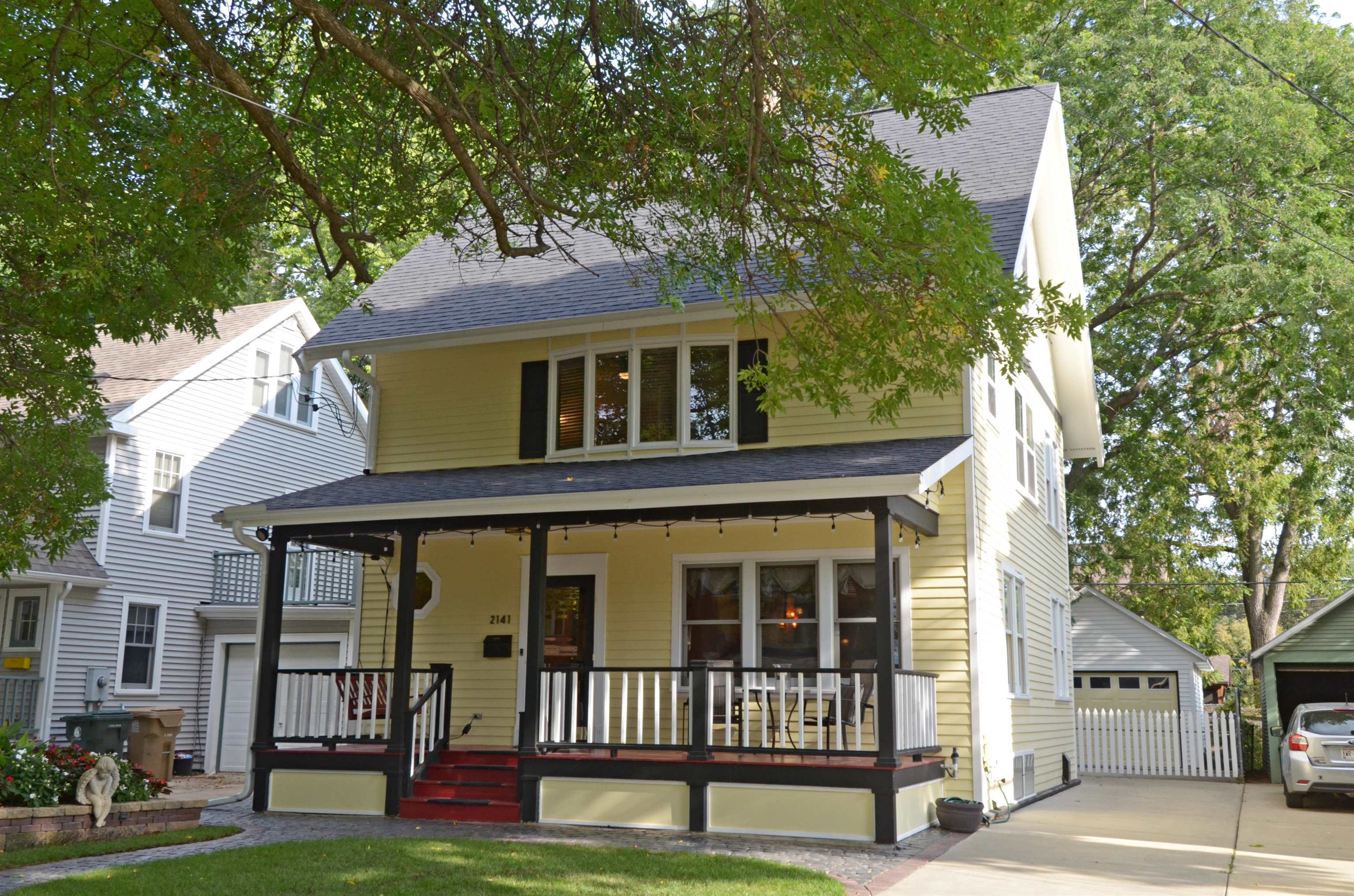 2141 West Lawn Avenue