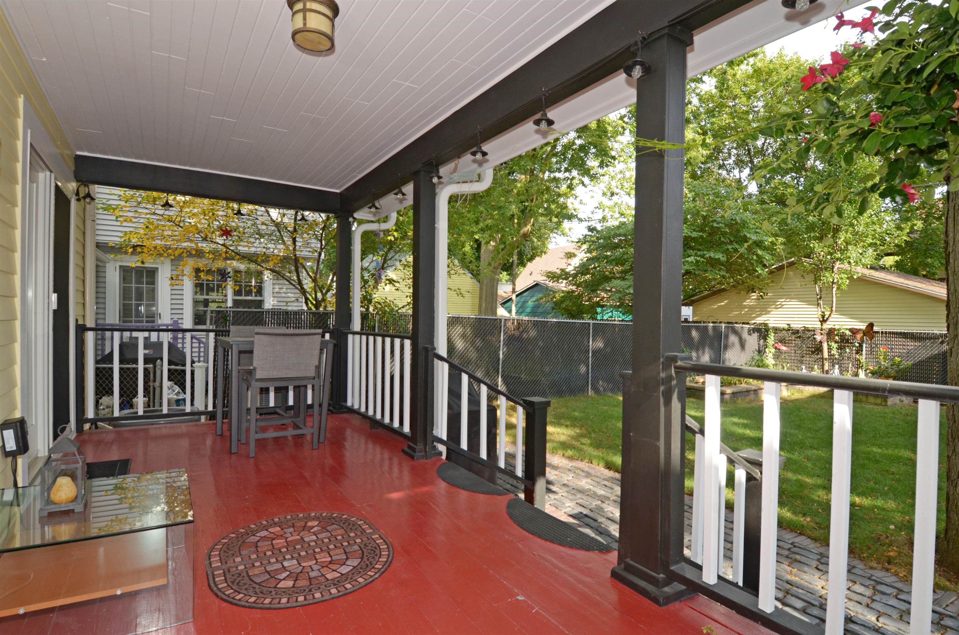 2141 West Lawn Avenue