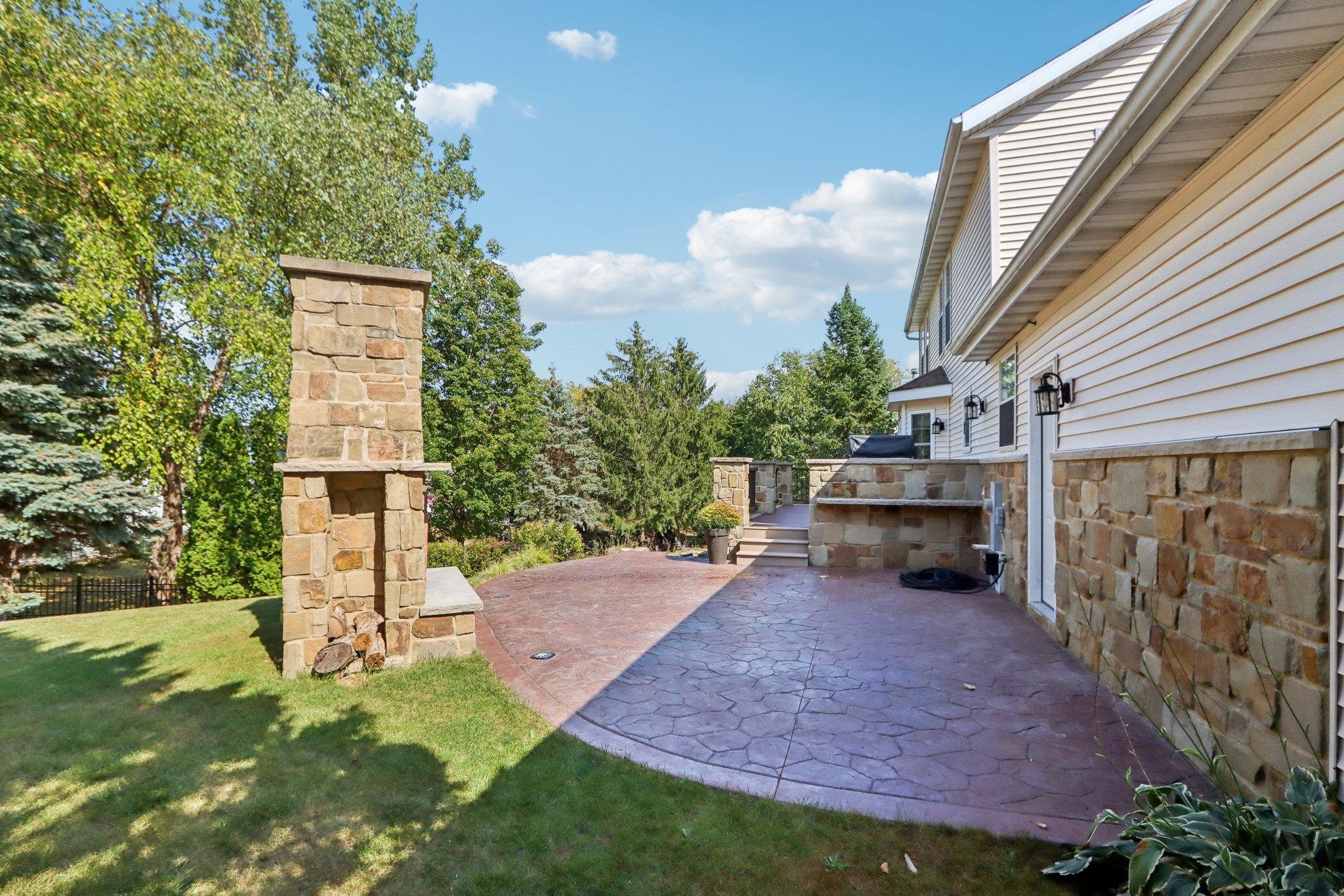 7334 Countrywood Lane