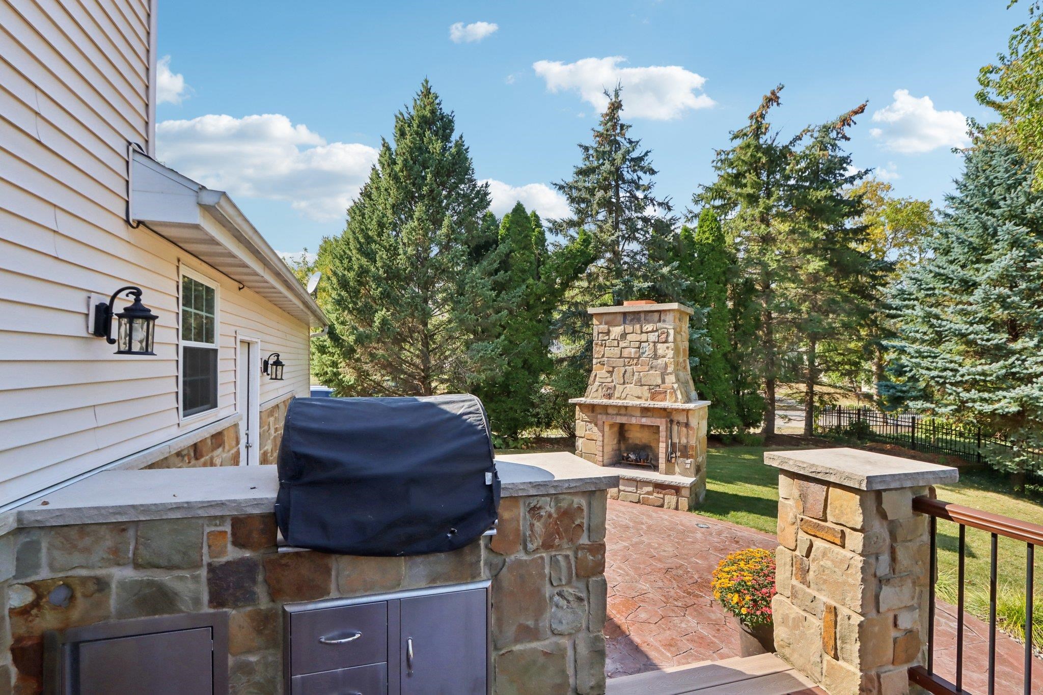 7334 Countrywood Lane