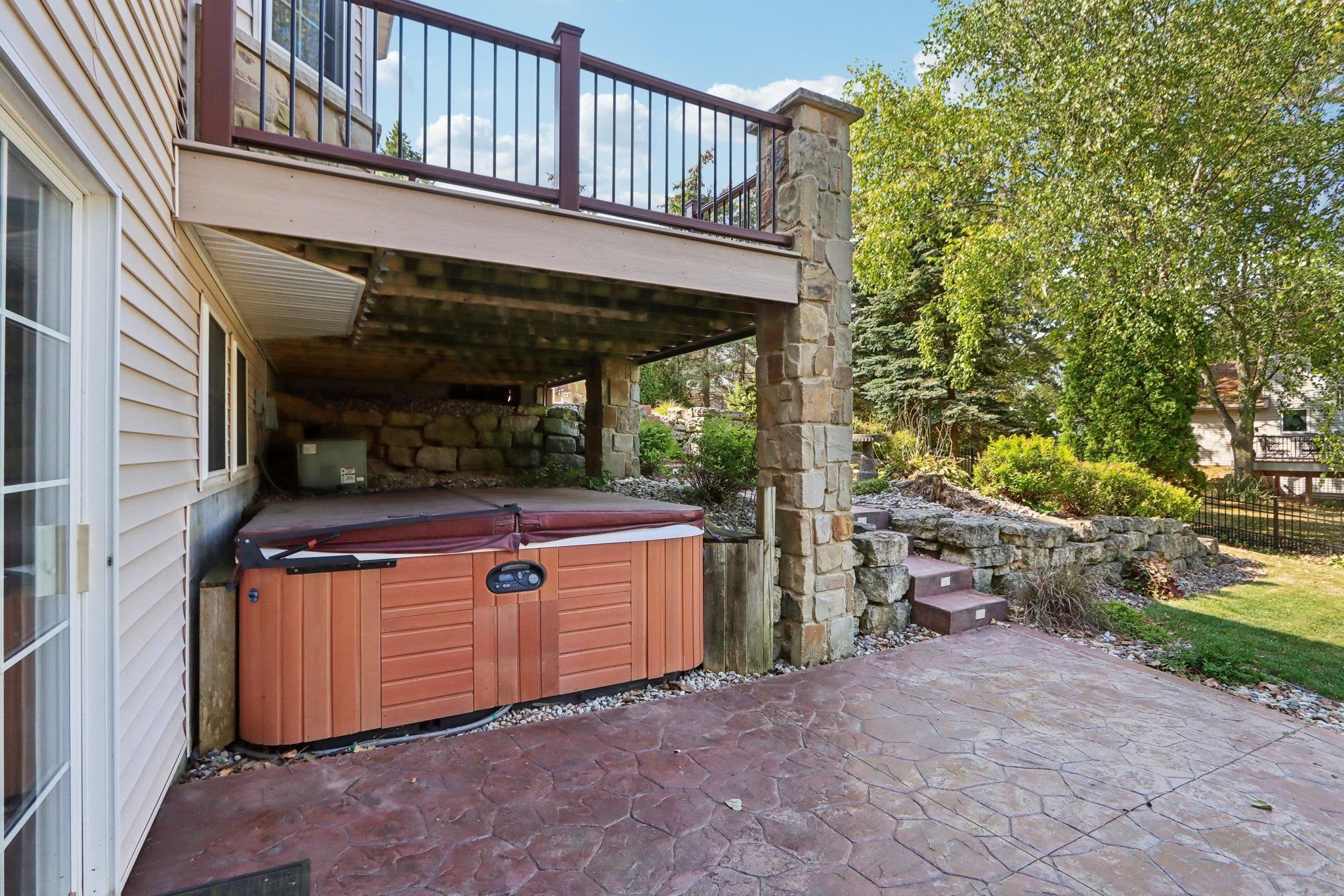 7334 Countrywood Lane