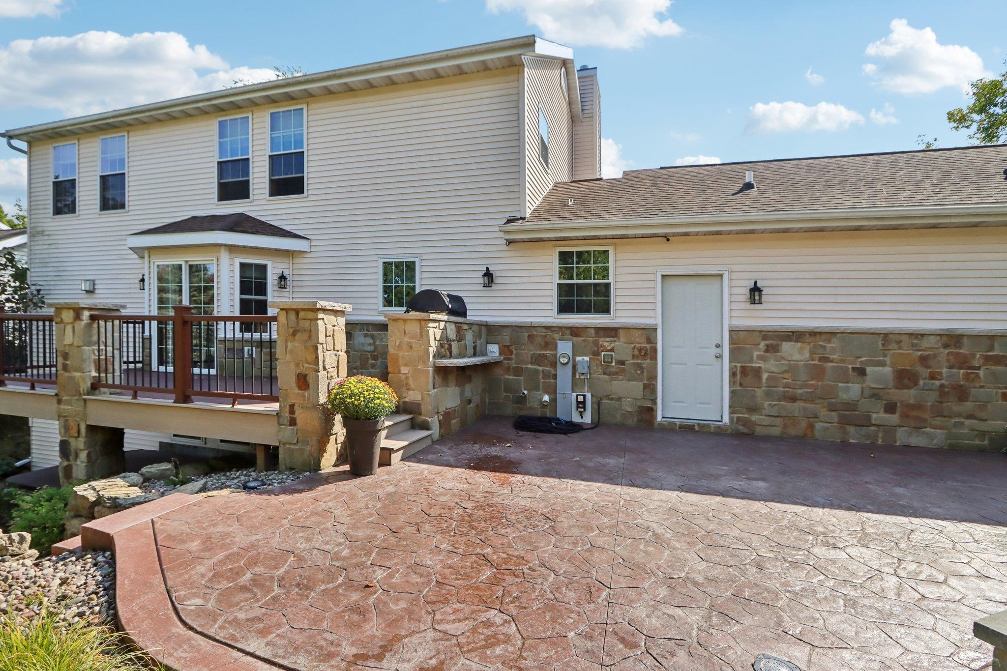 7334 Countrywood Lane