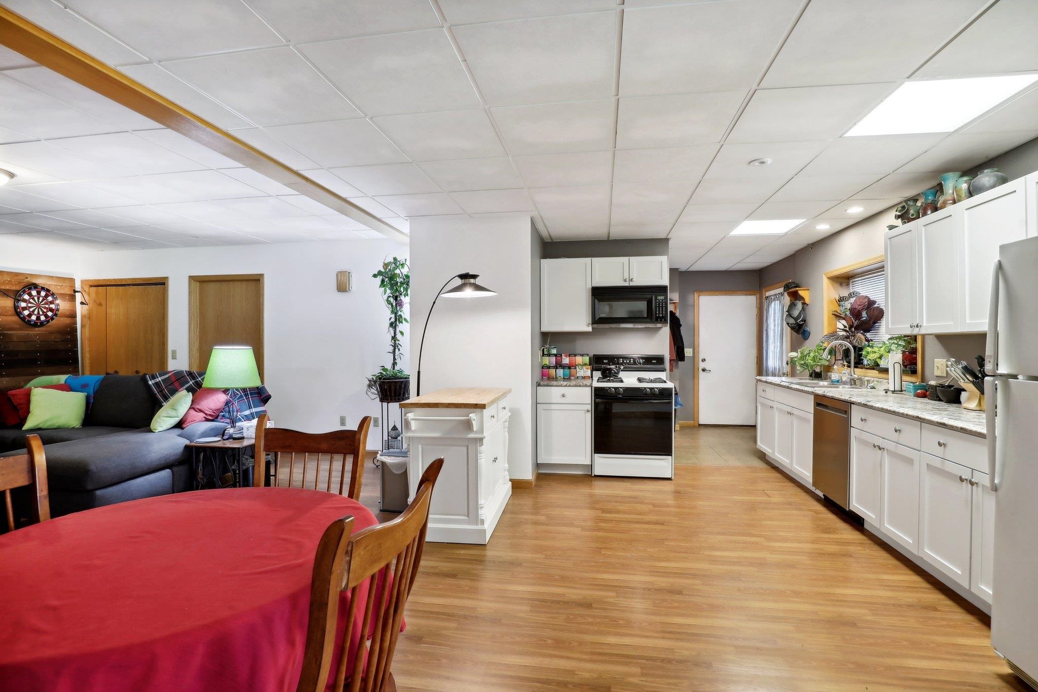 3854 Deerfield Road