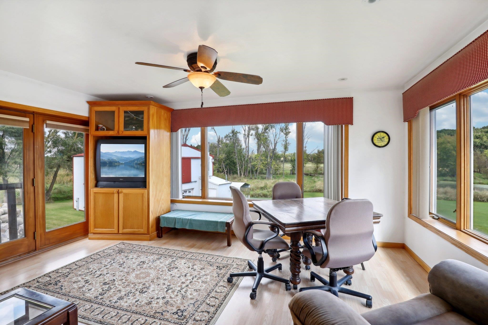 3854 Deerfield Road