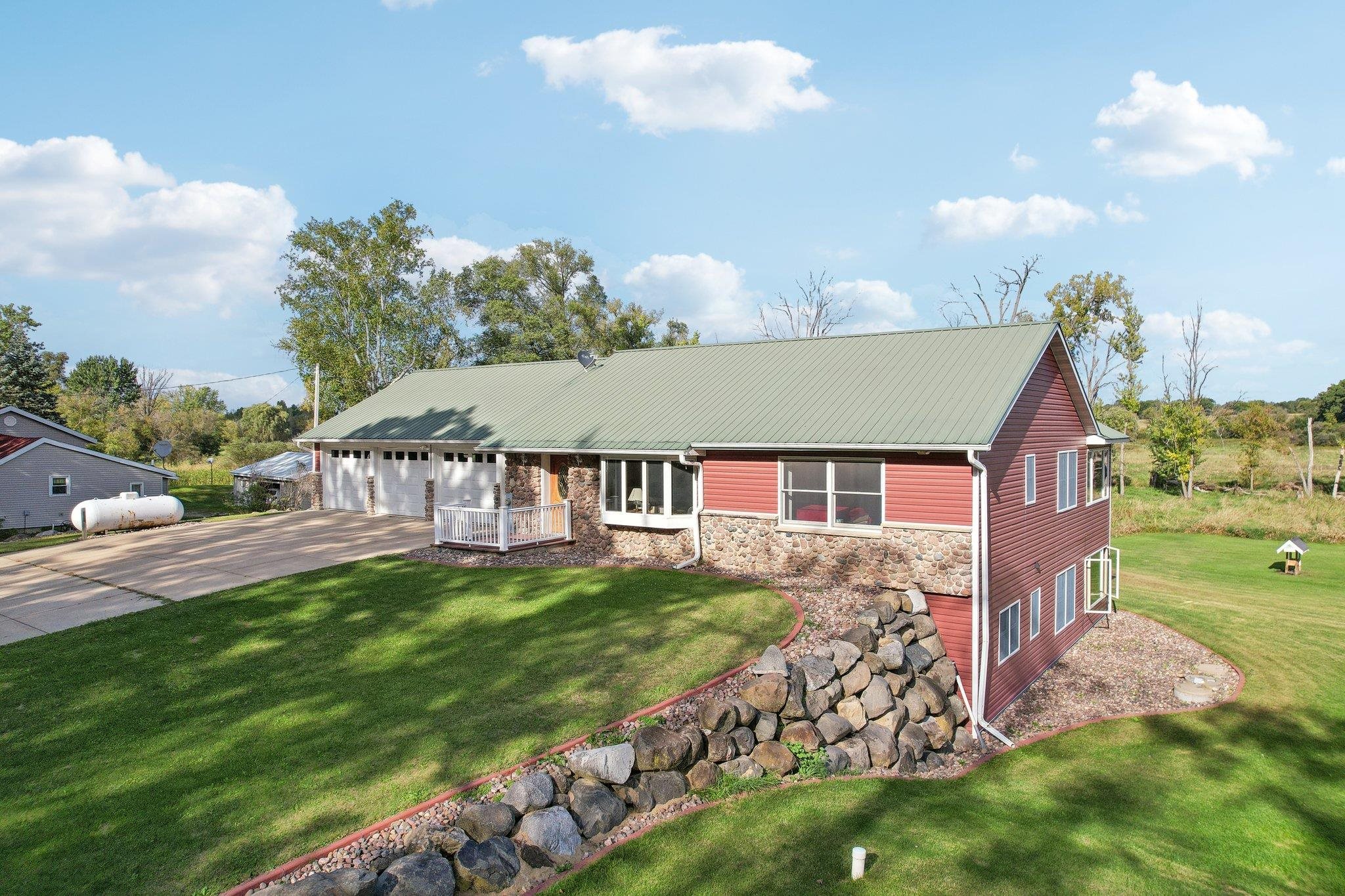 3854 Deerfield Road