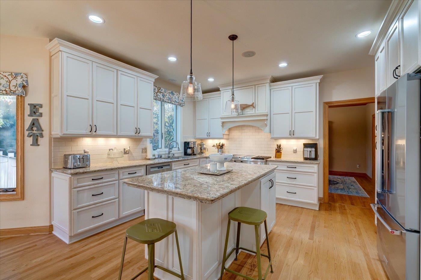 2984 Sahara Circle