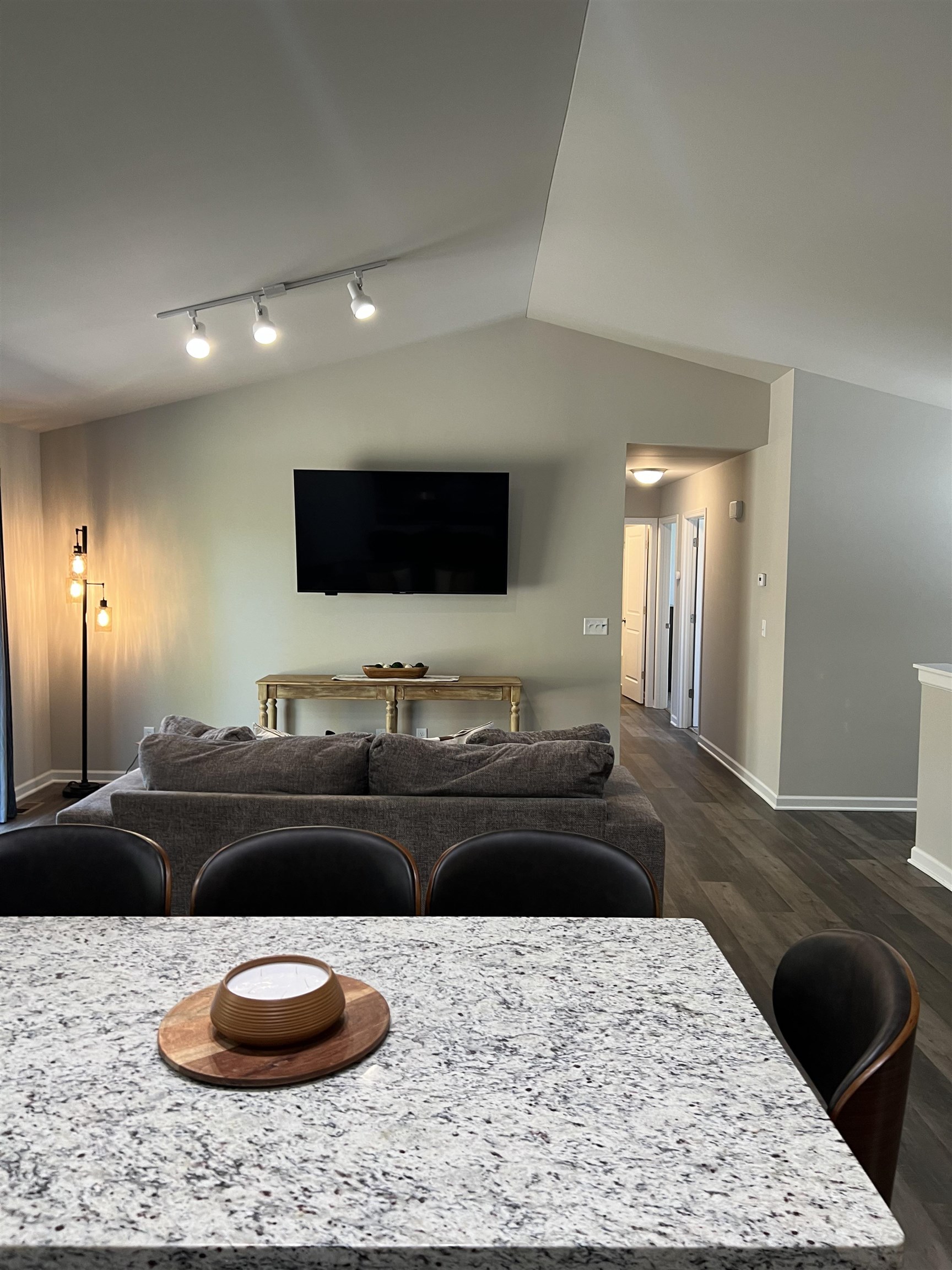 1615 Creston Park Drive