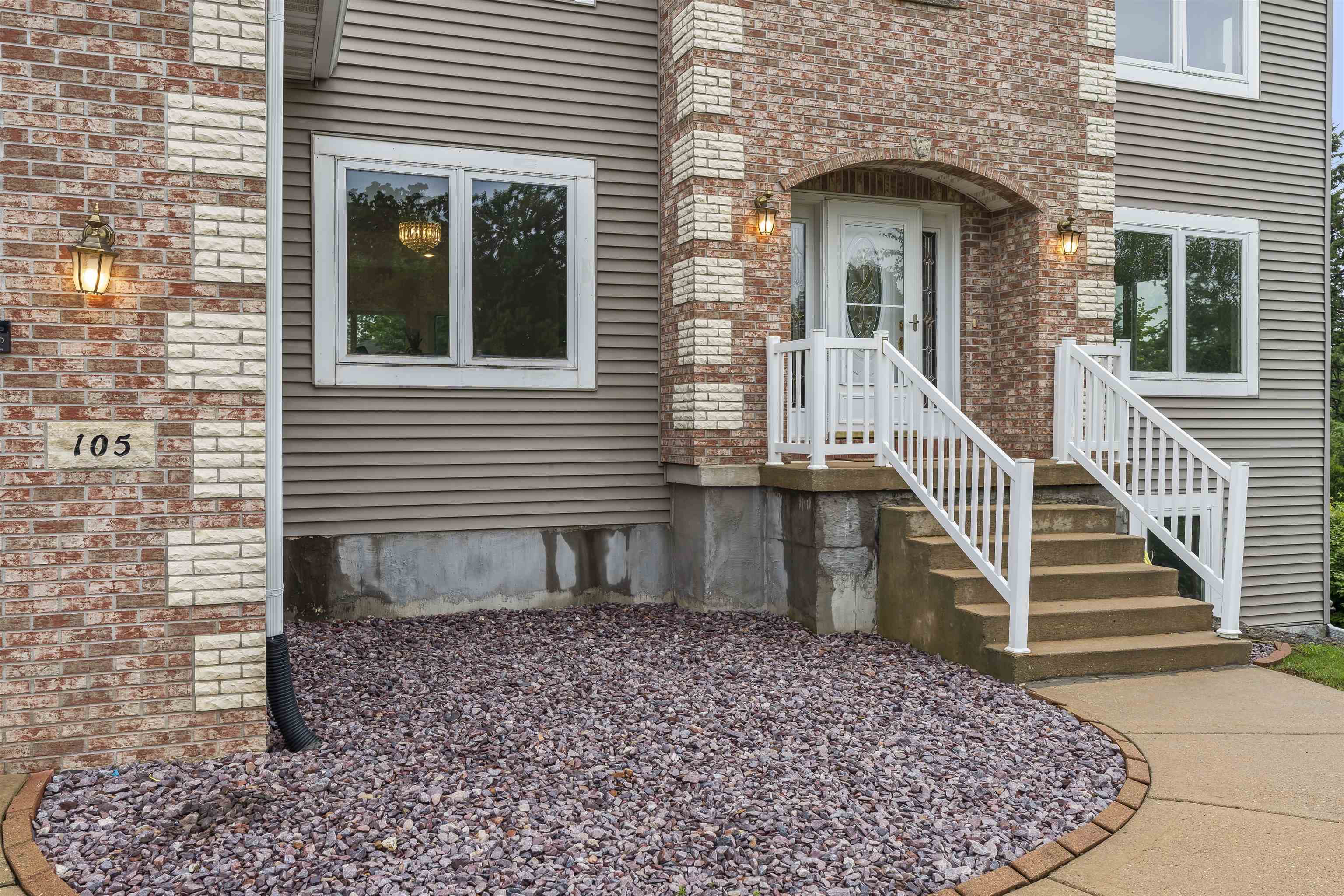 105 Agnes Court