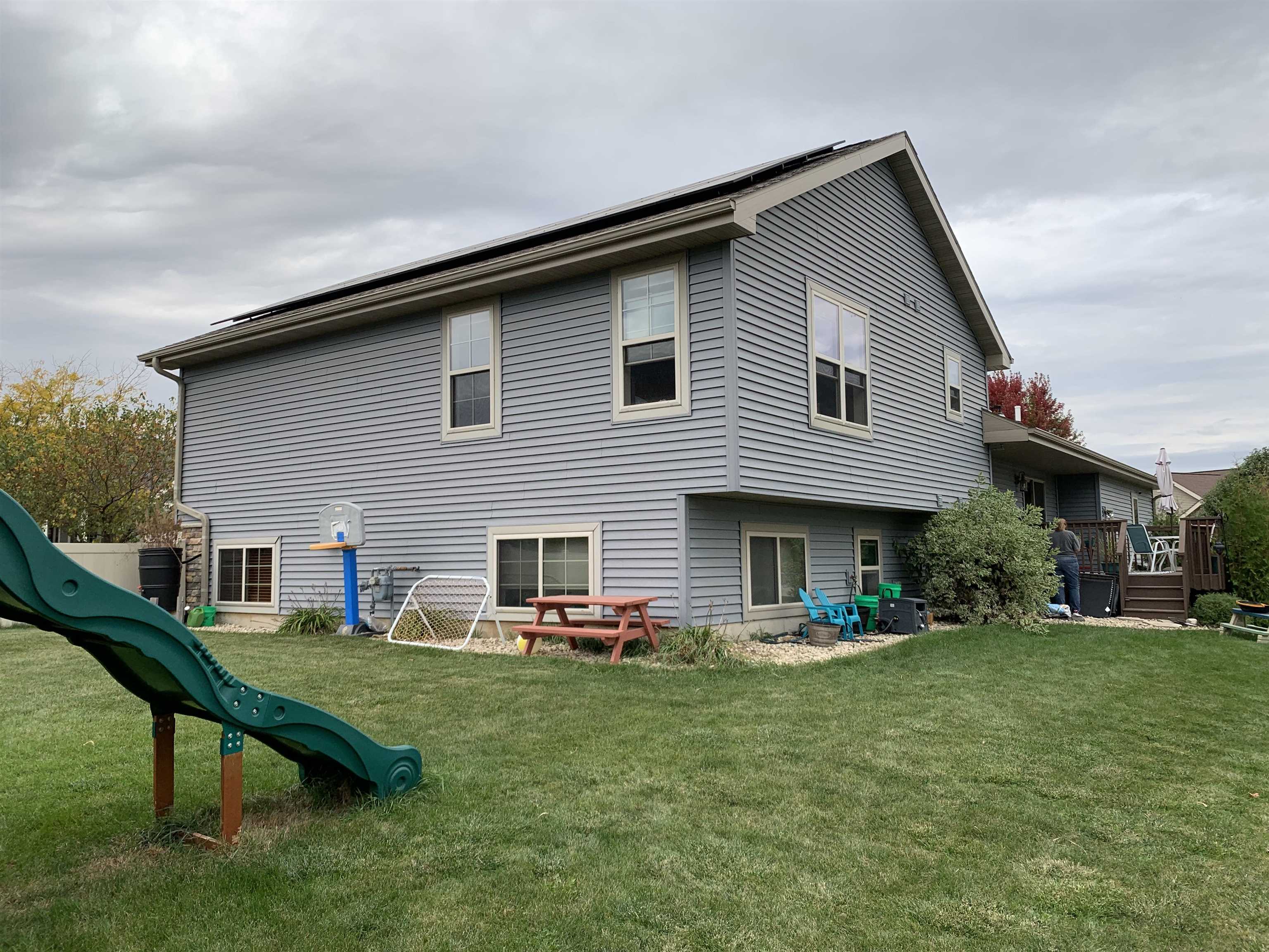 945 Star Gazer Drive