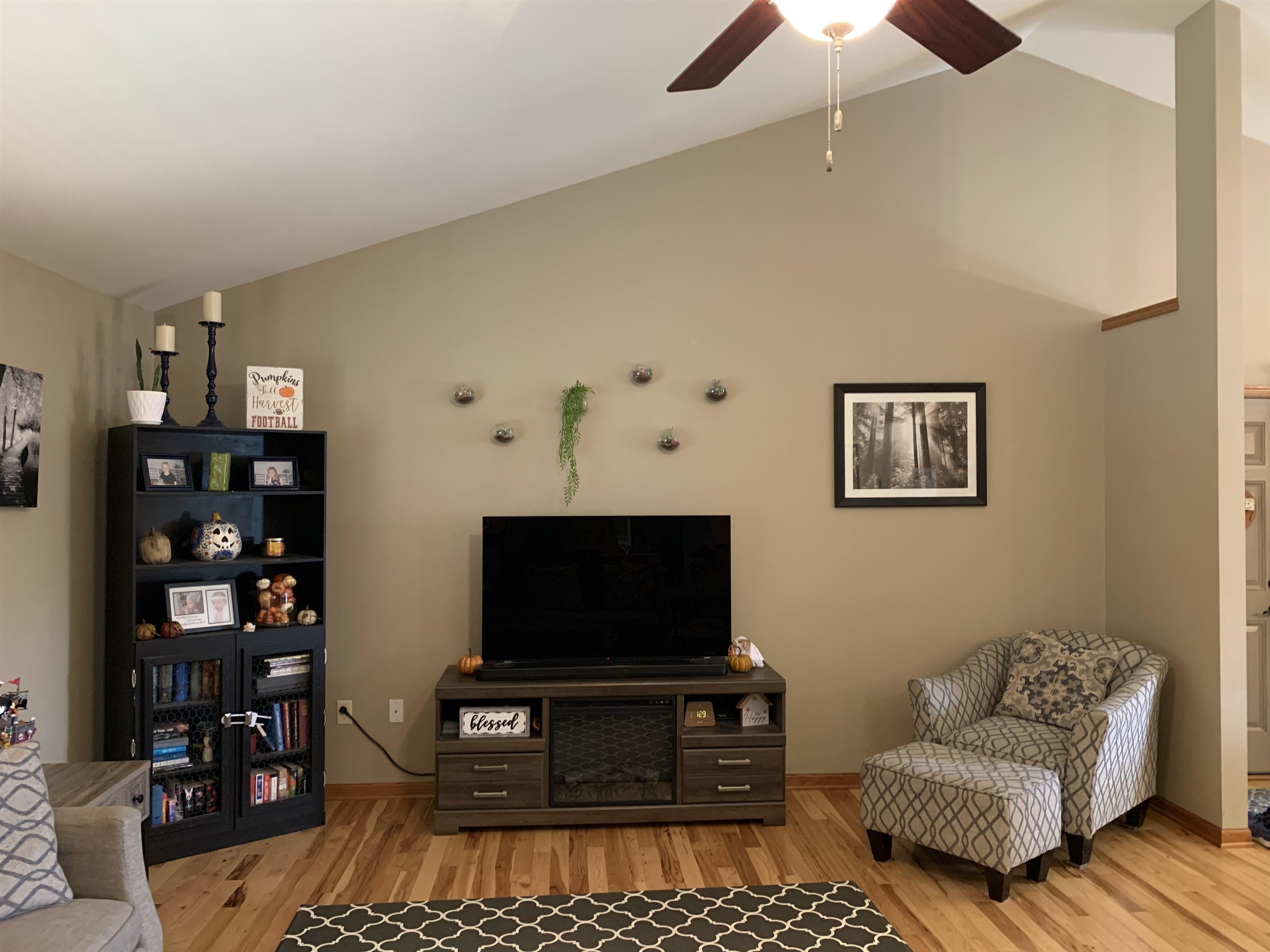 945 Star Gazer Drive