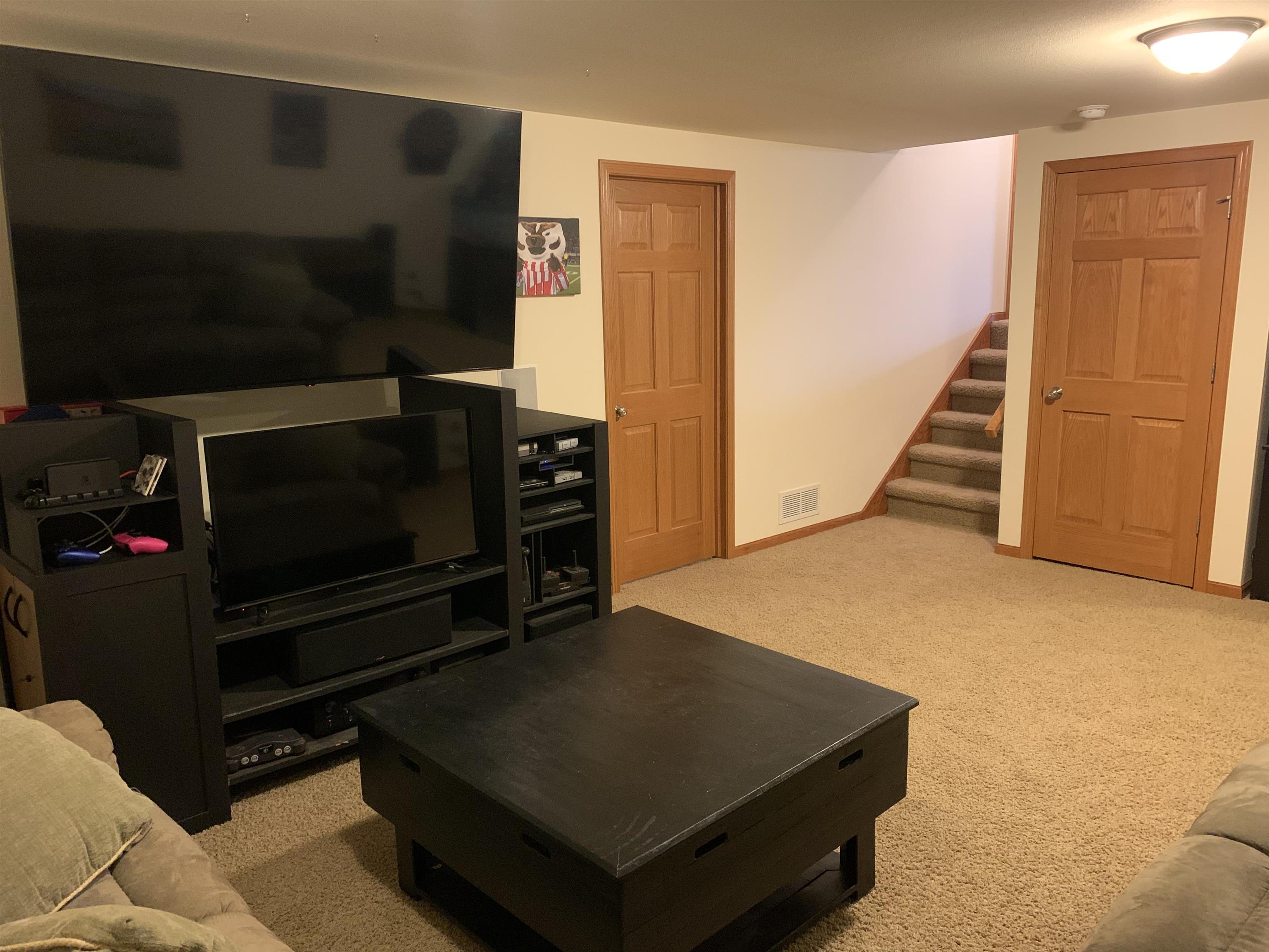 945 Star Gazer Drive