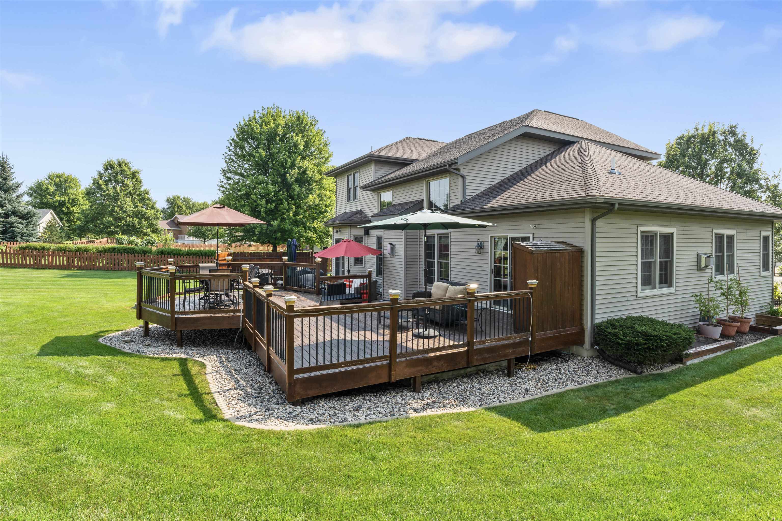 822 Woods Glen Court