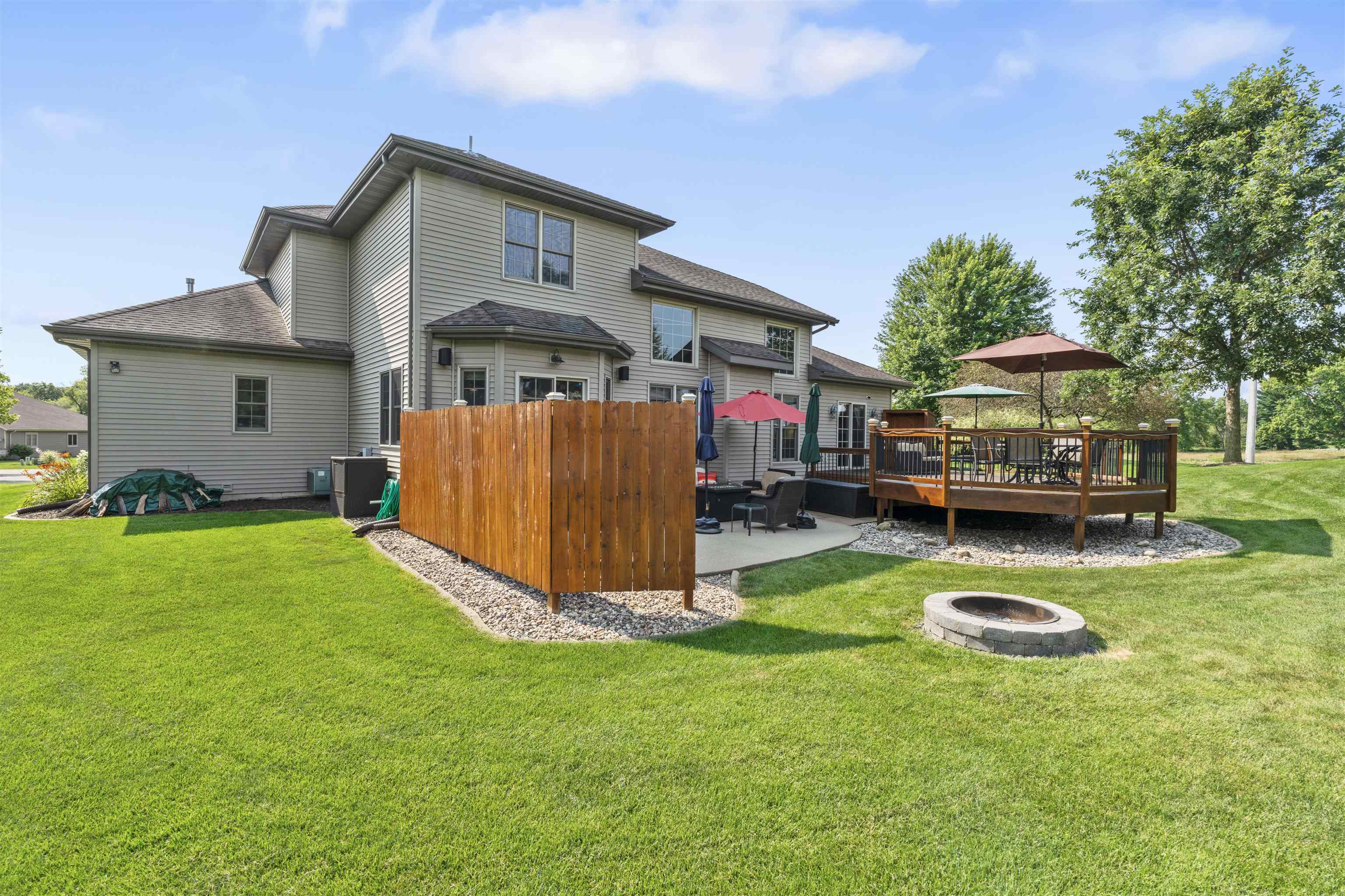 822 Woods Glen Court