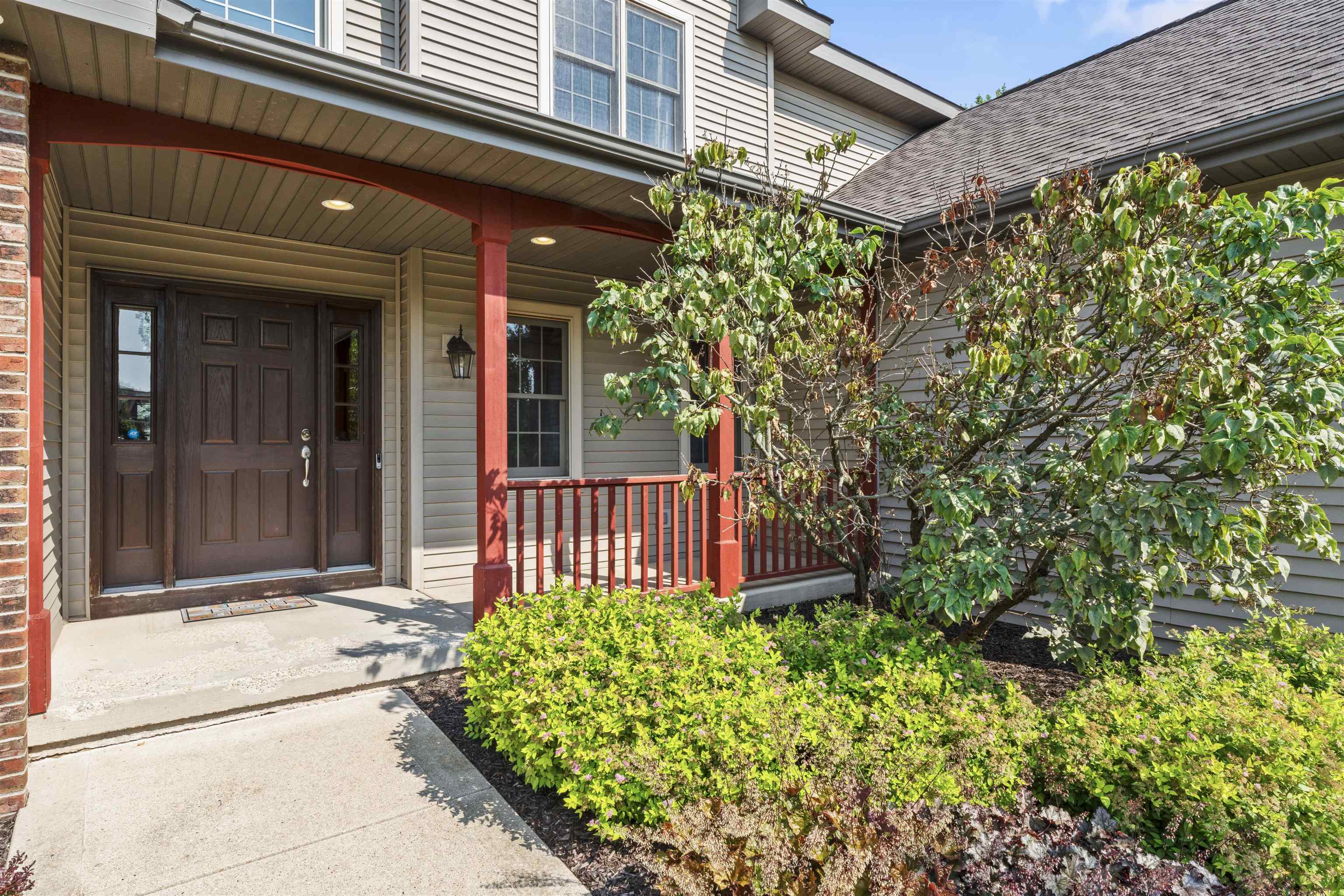 822 Woods Glen Court