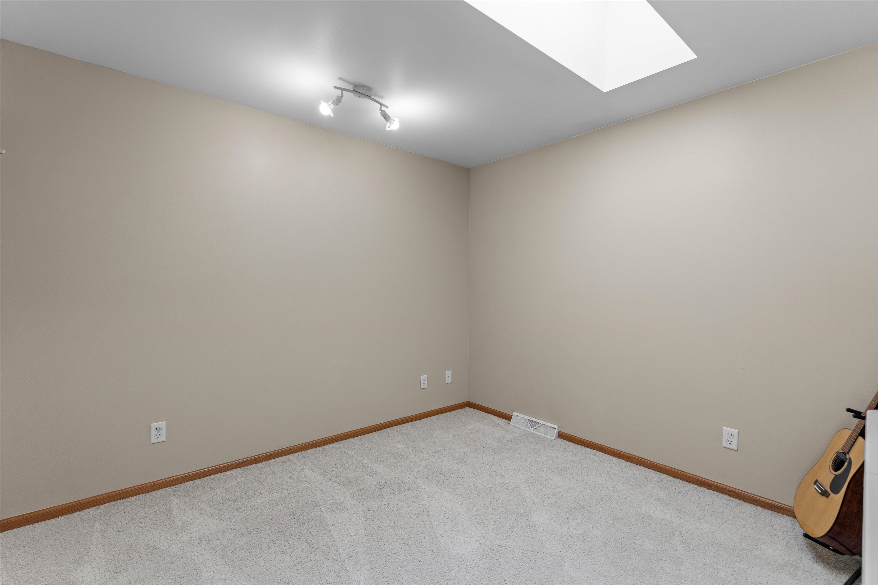 822 Woods Glen Court