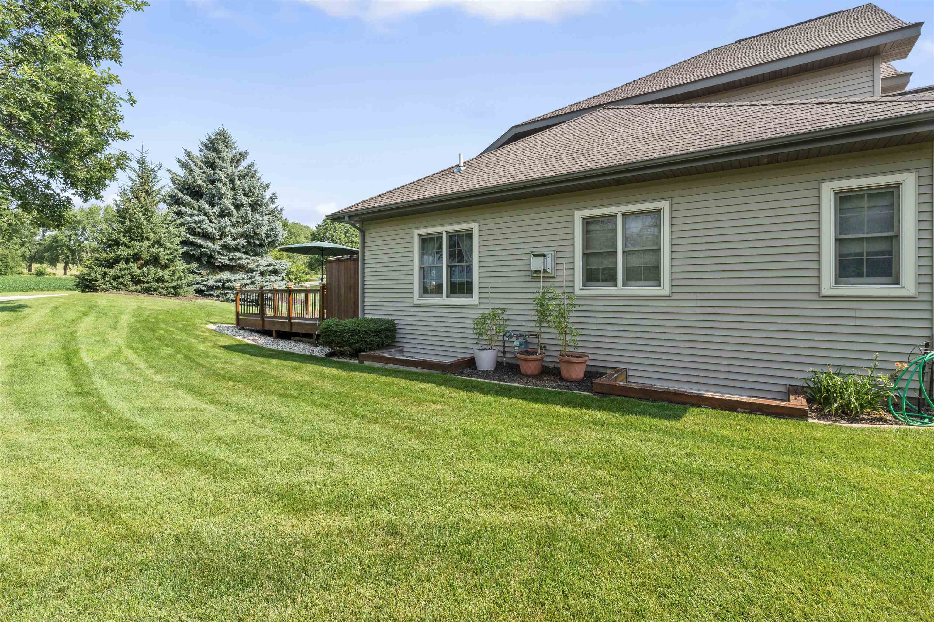 822 Woods Glen Court