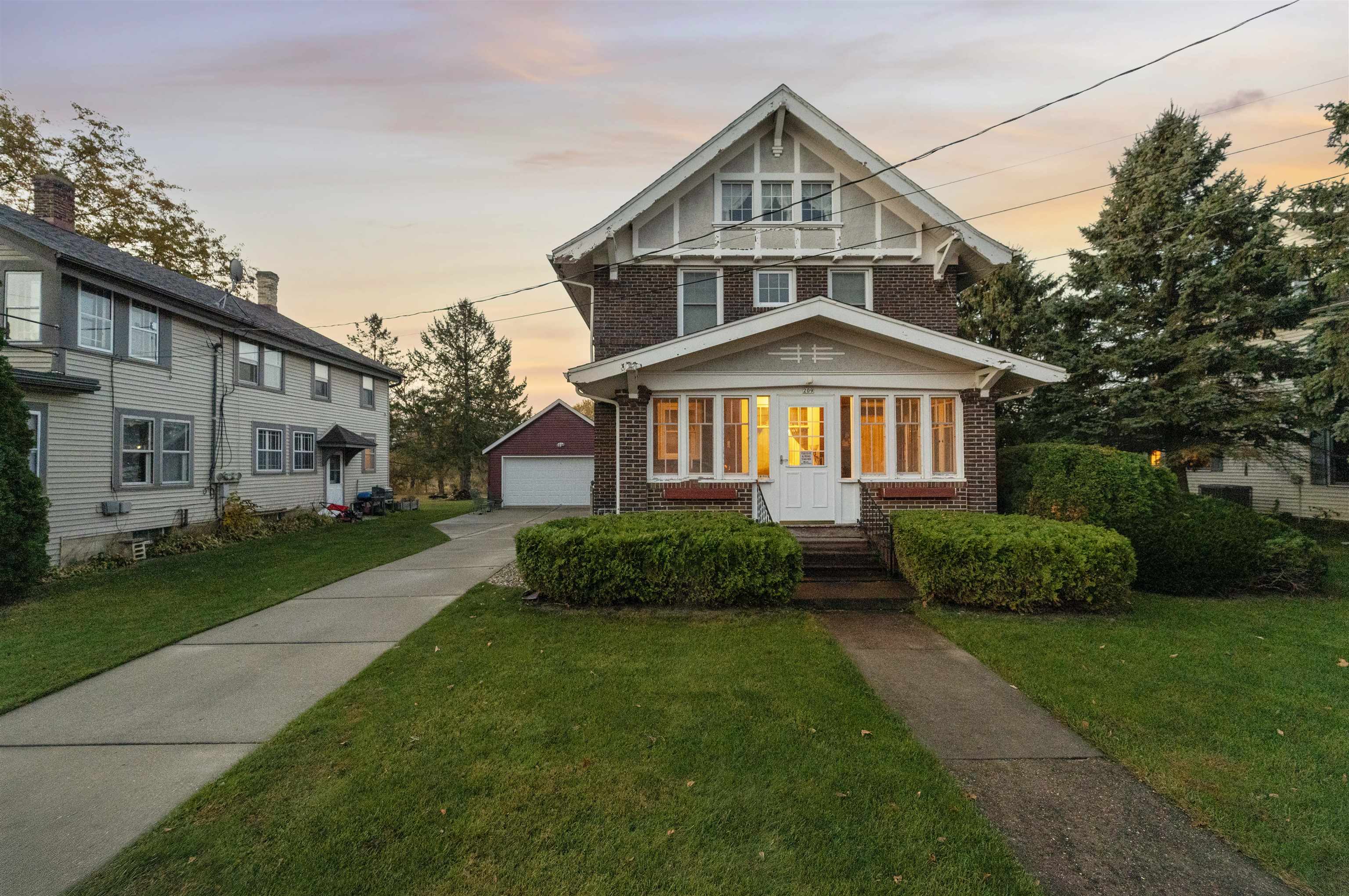 209 E Highland Avenue