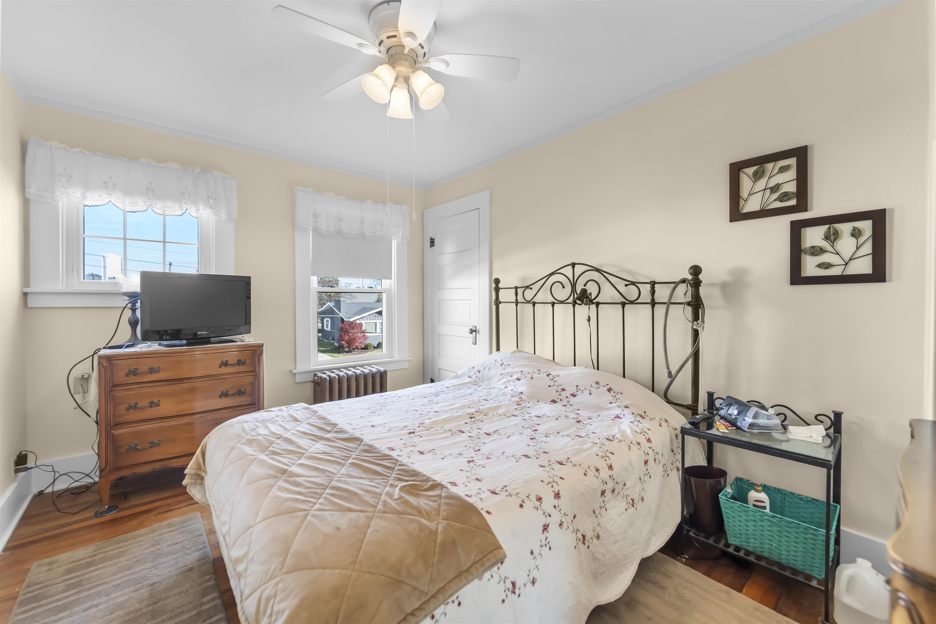 209 E Highland Avenue