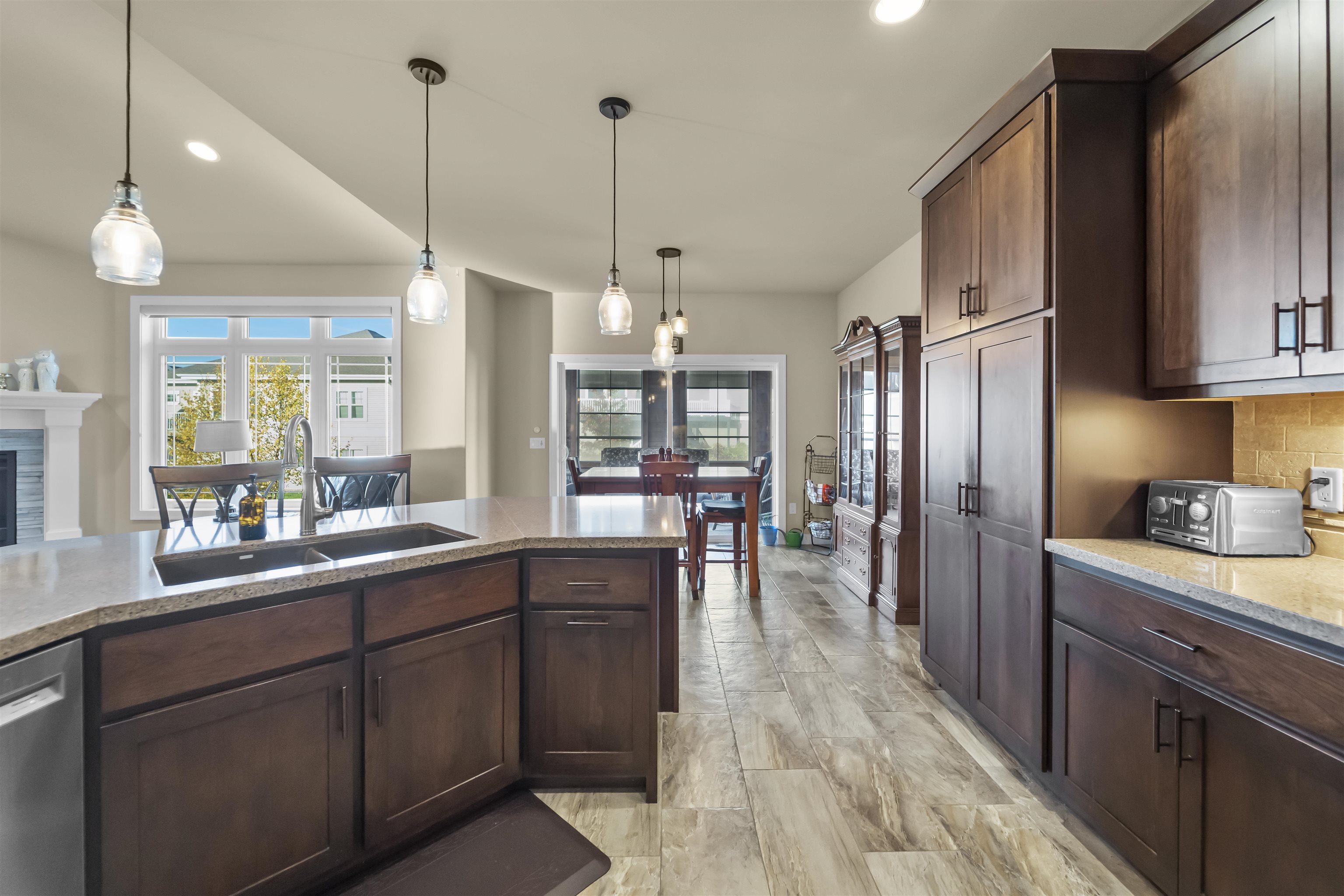 1003 Waterford Lane