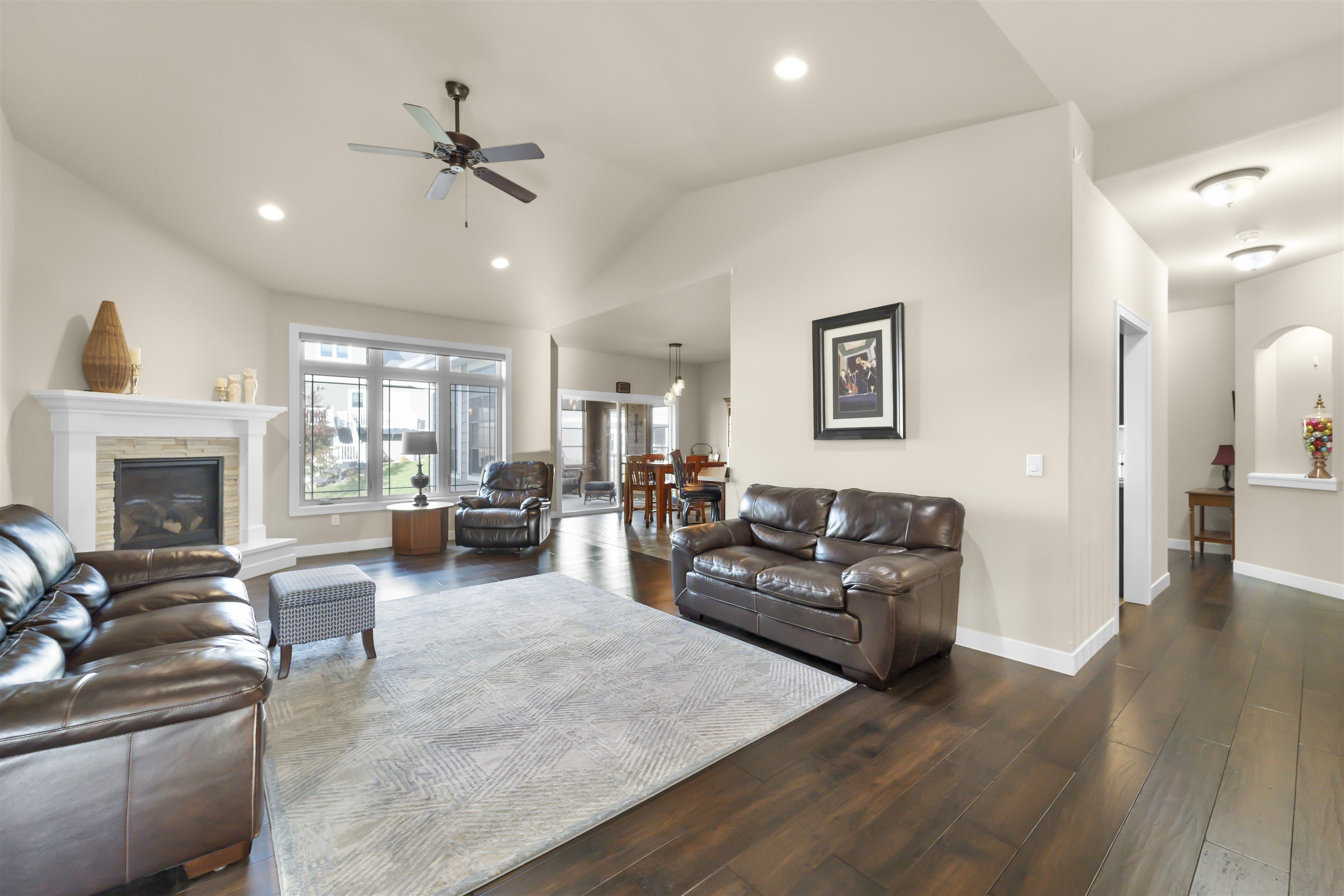 1003 Waterford Lane