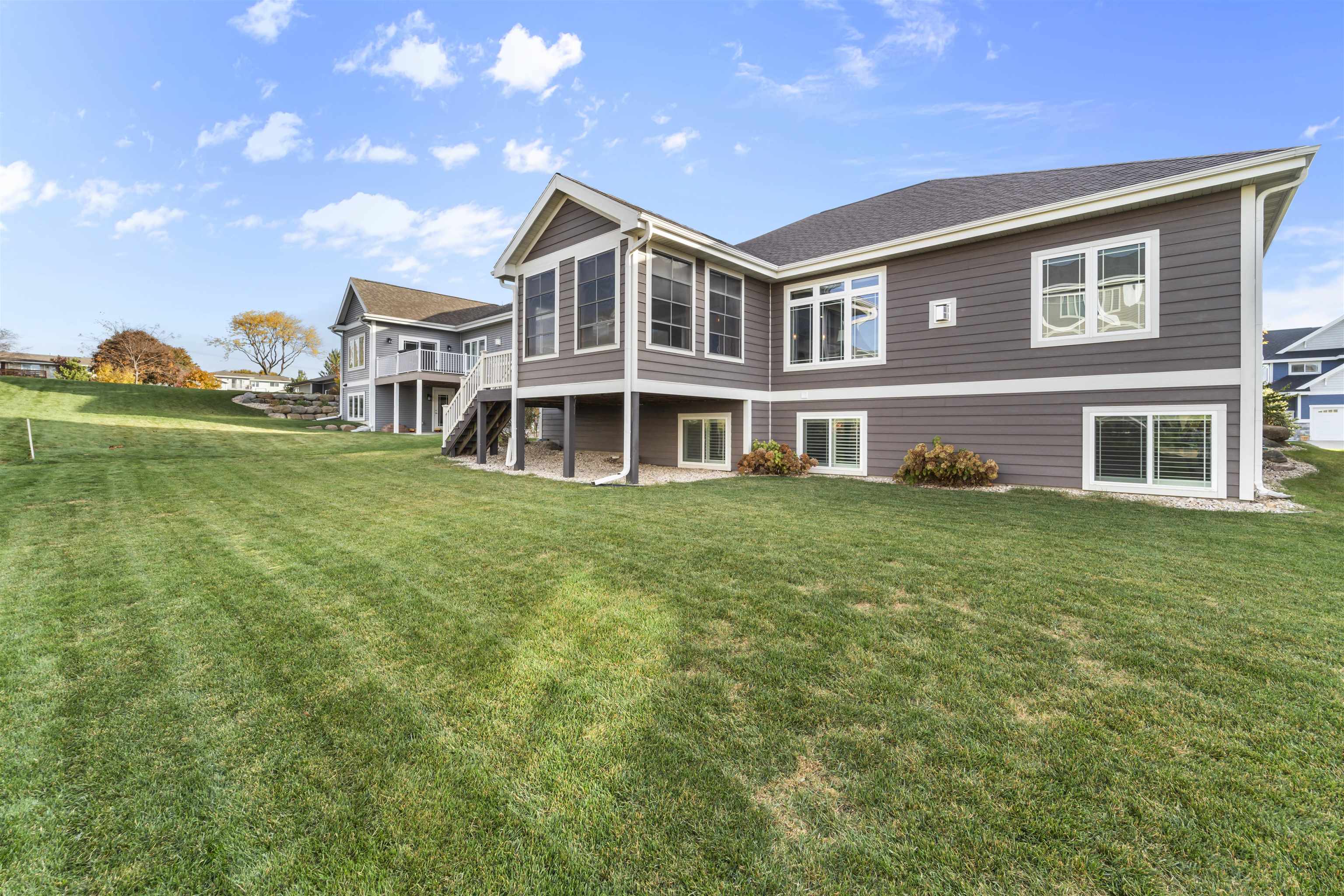 1003 Waterford Lane
