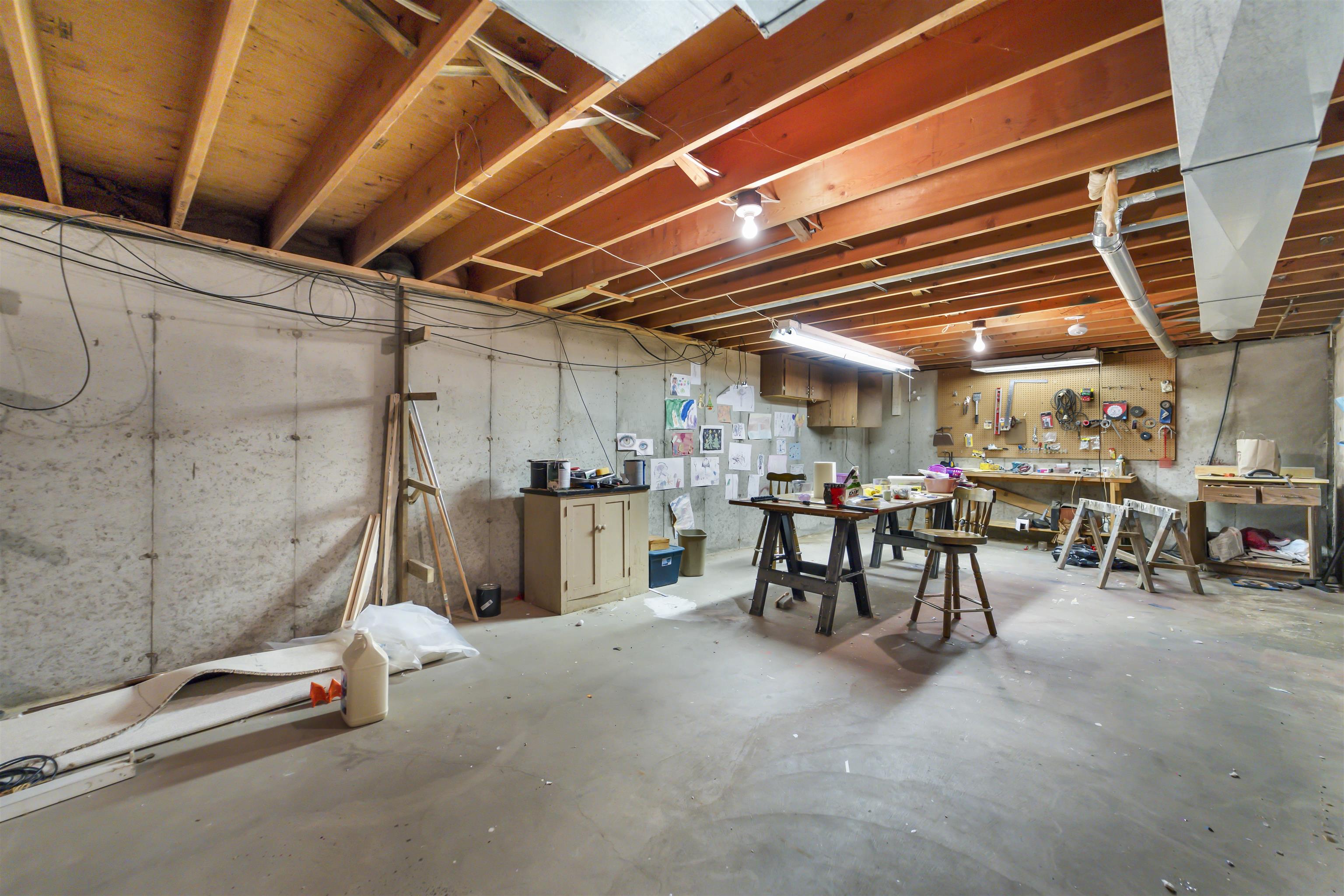 5813 Bartlett Lane