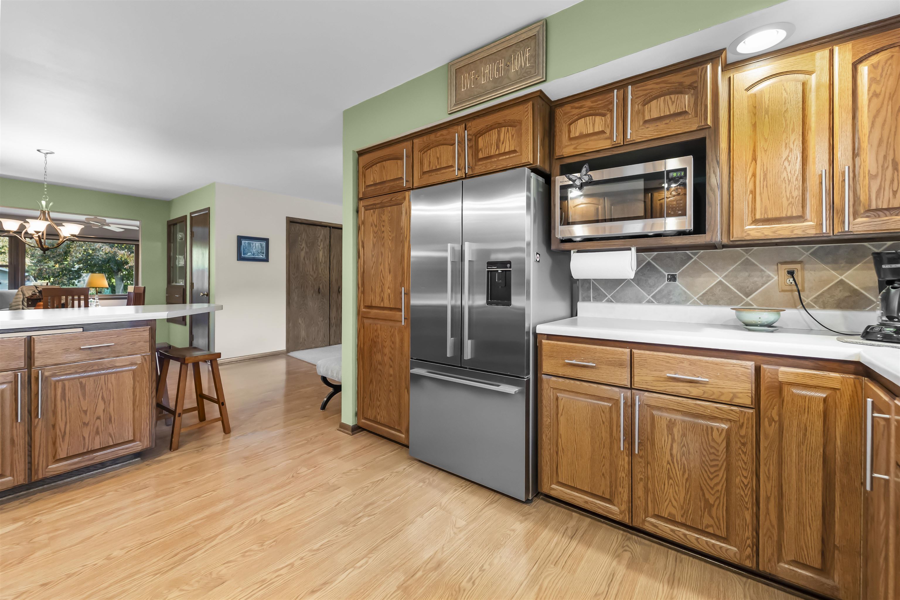 5813 Bartlett Lane