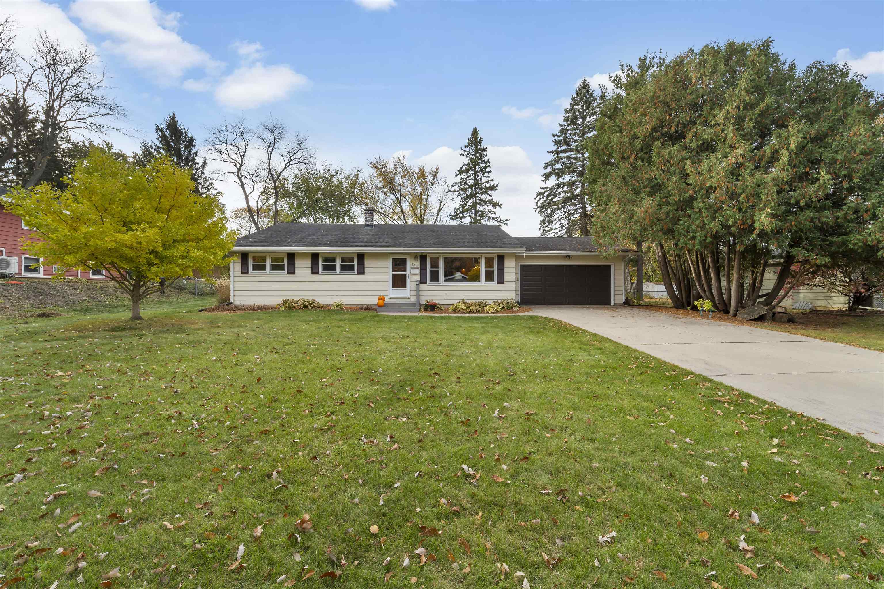 5813 Bartlett Lane