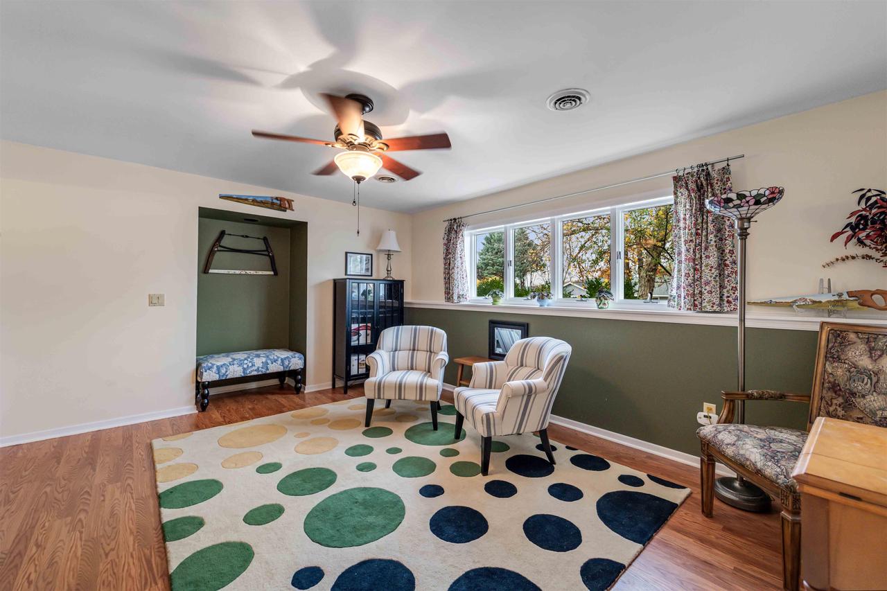 809 Lincoln Green Road