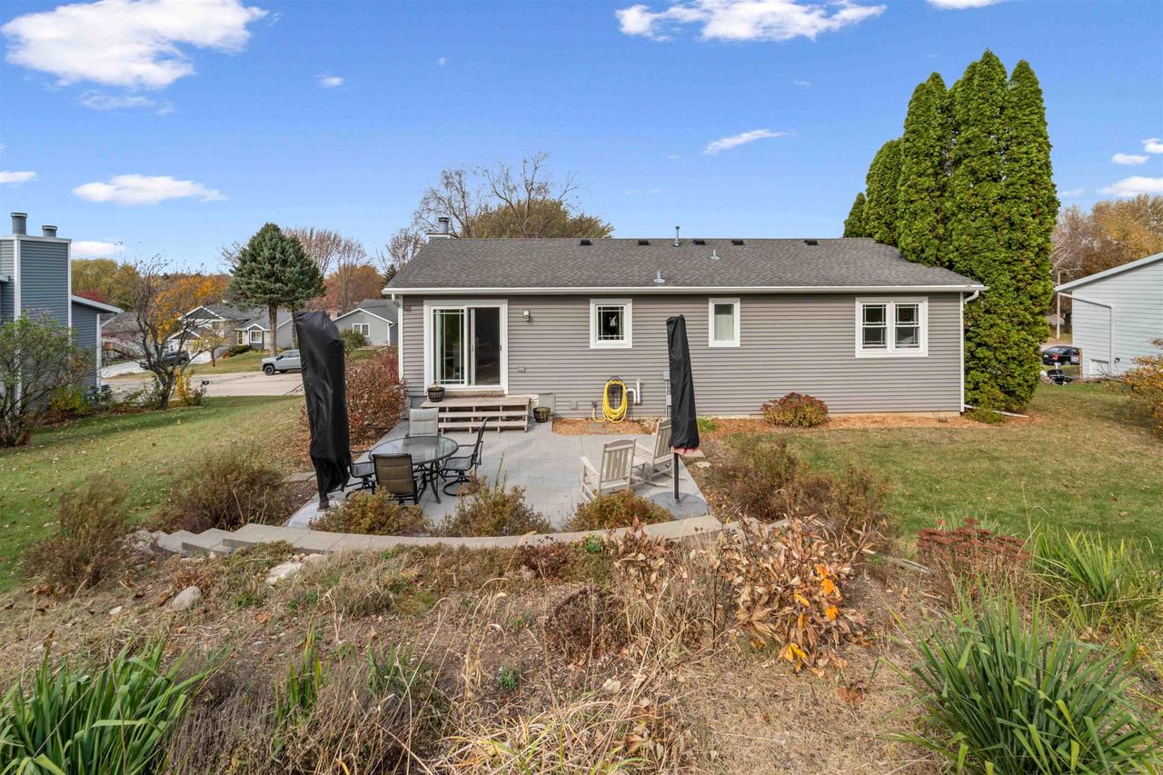 809 Lincoln Green Road