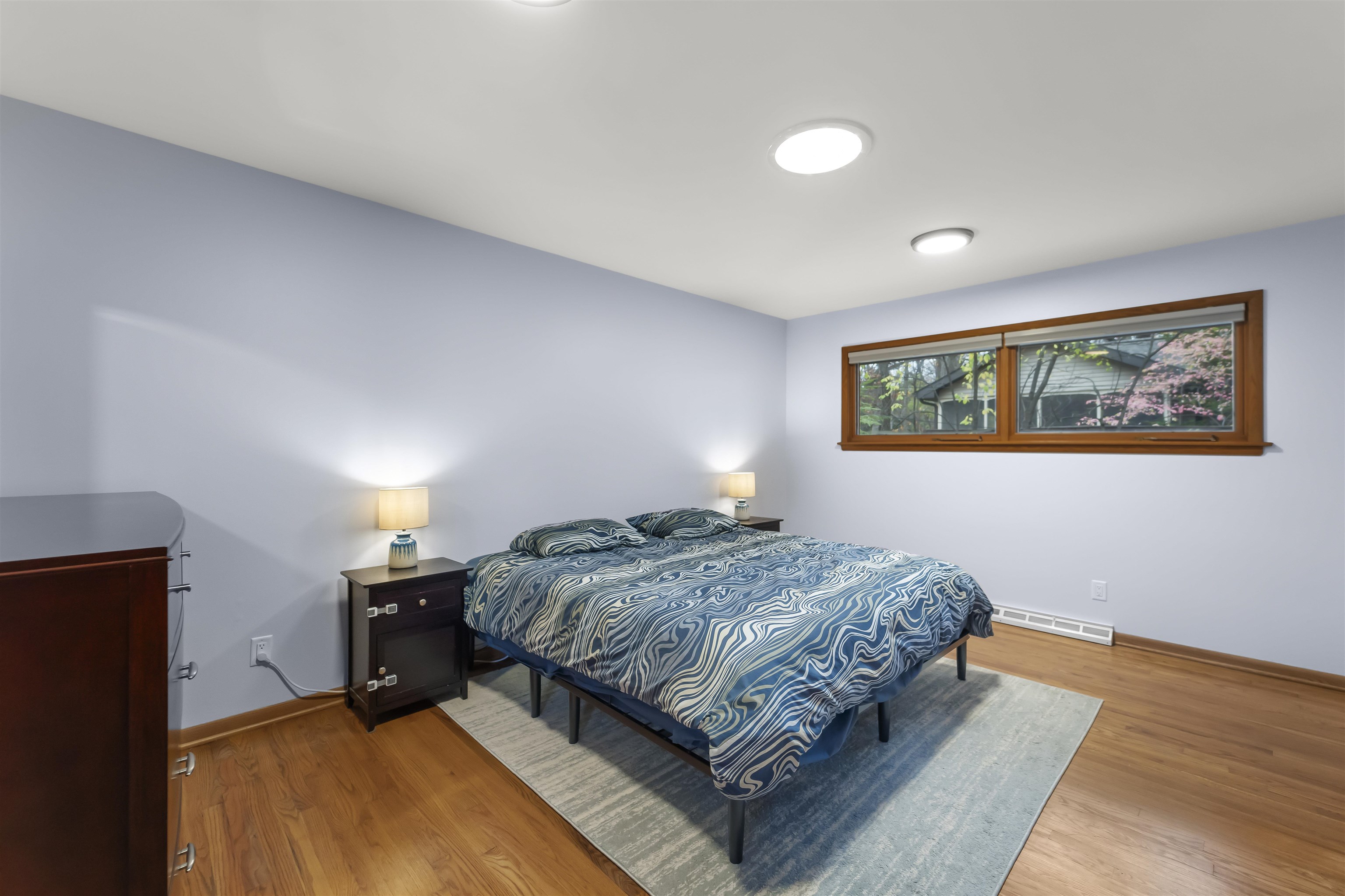 2 Kingsbury Court