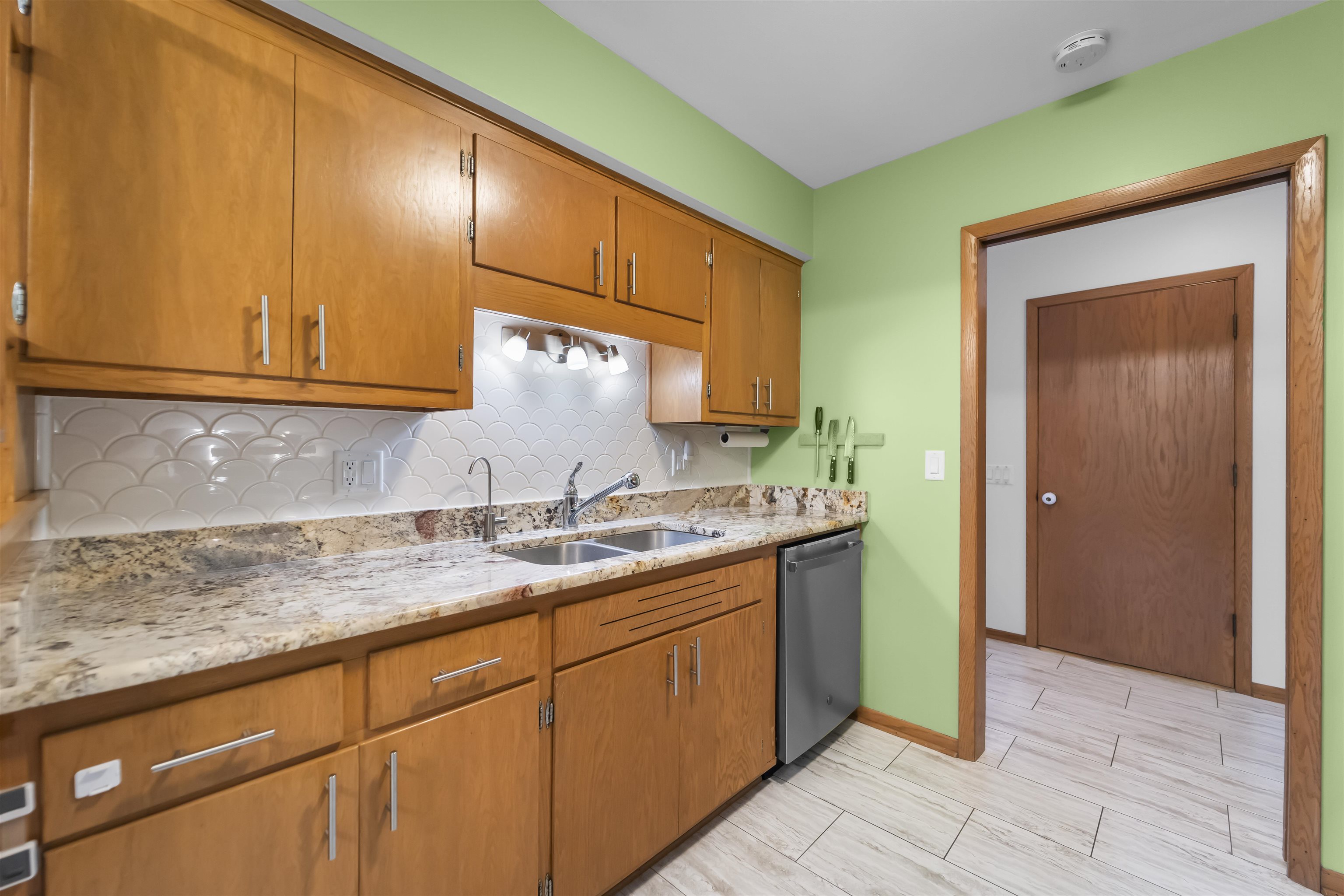 2 Kingsbury Court