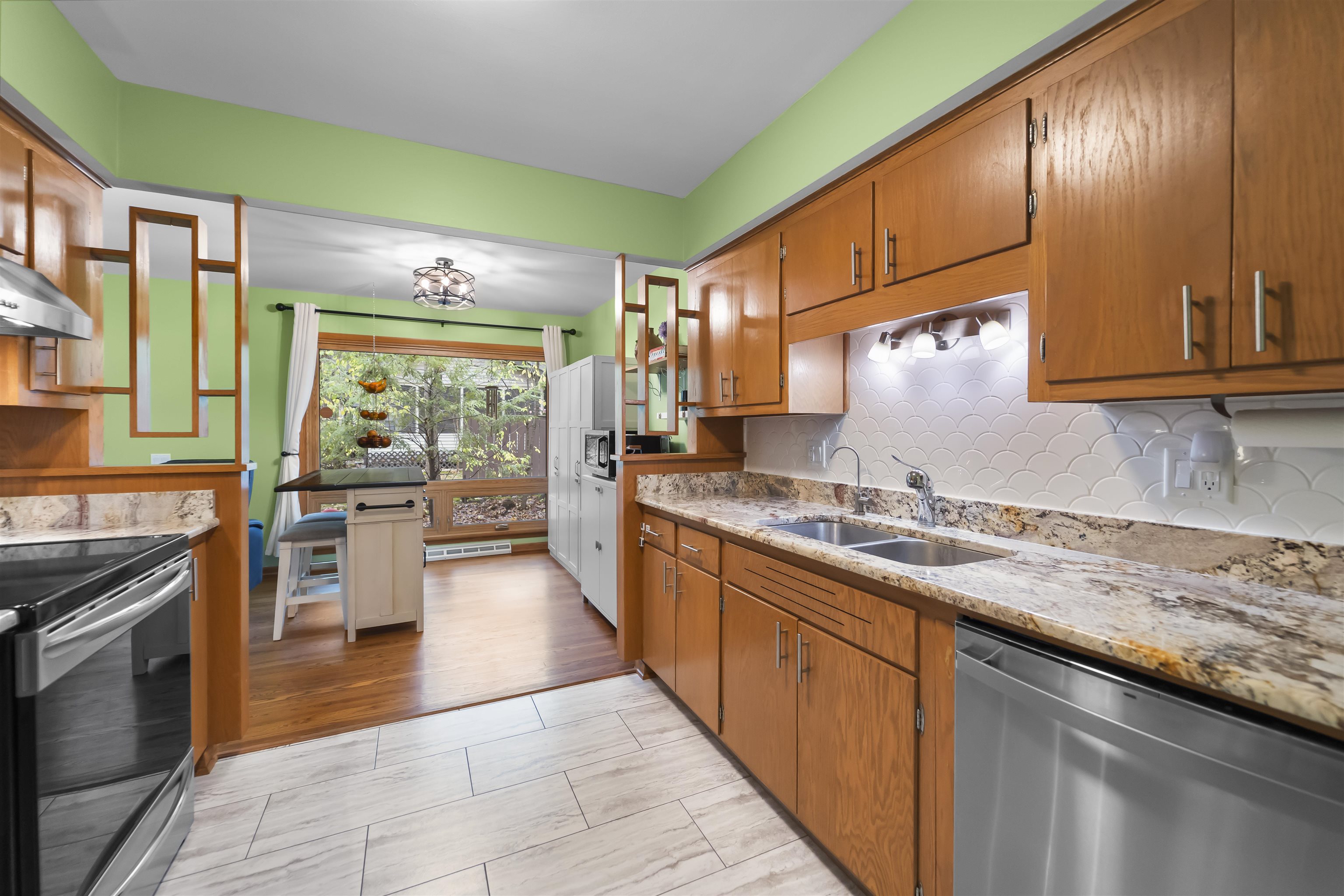 2 Kingsbury Court