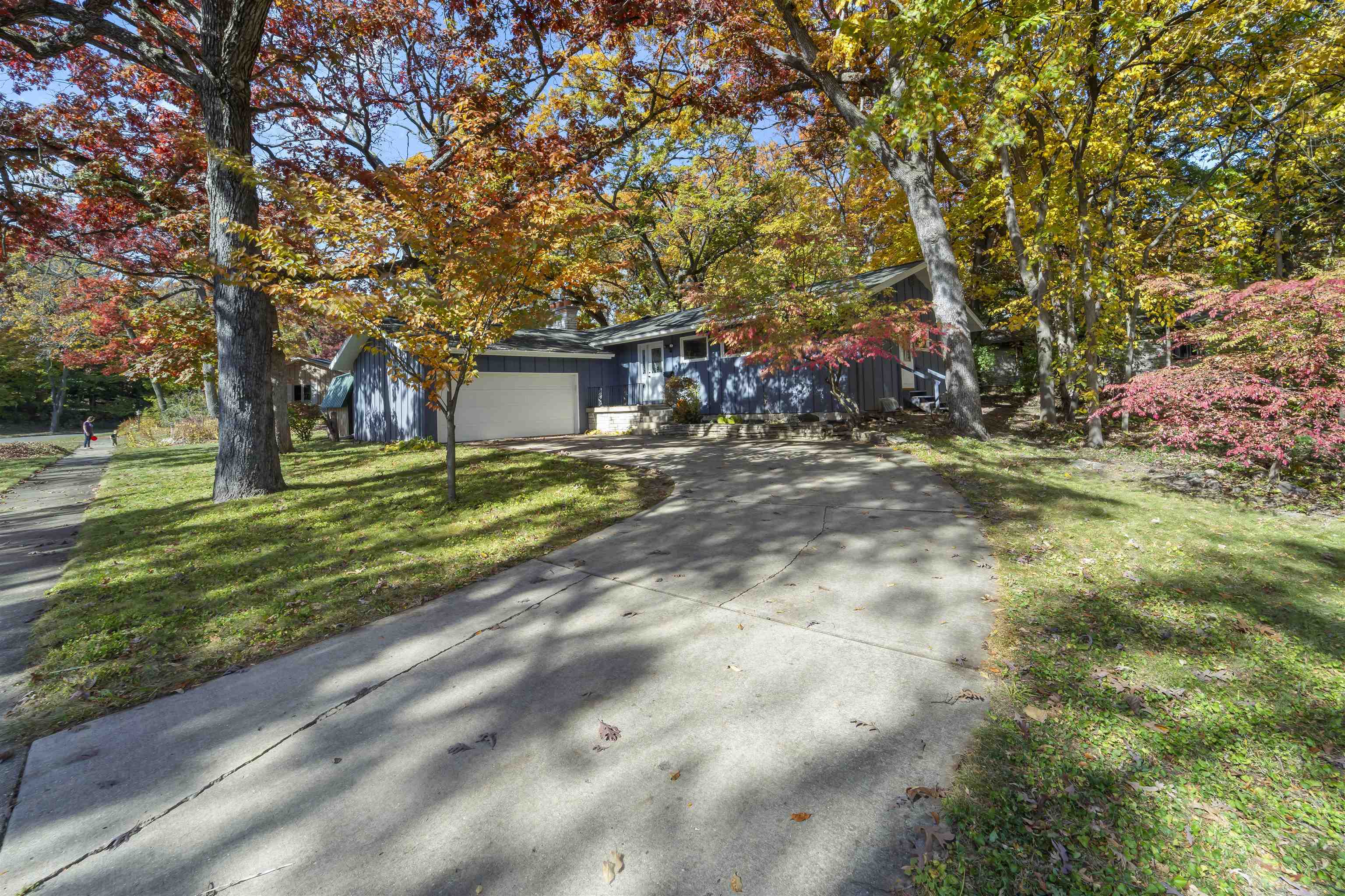2 Kingsbury Court
