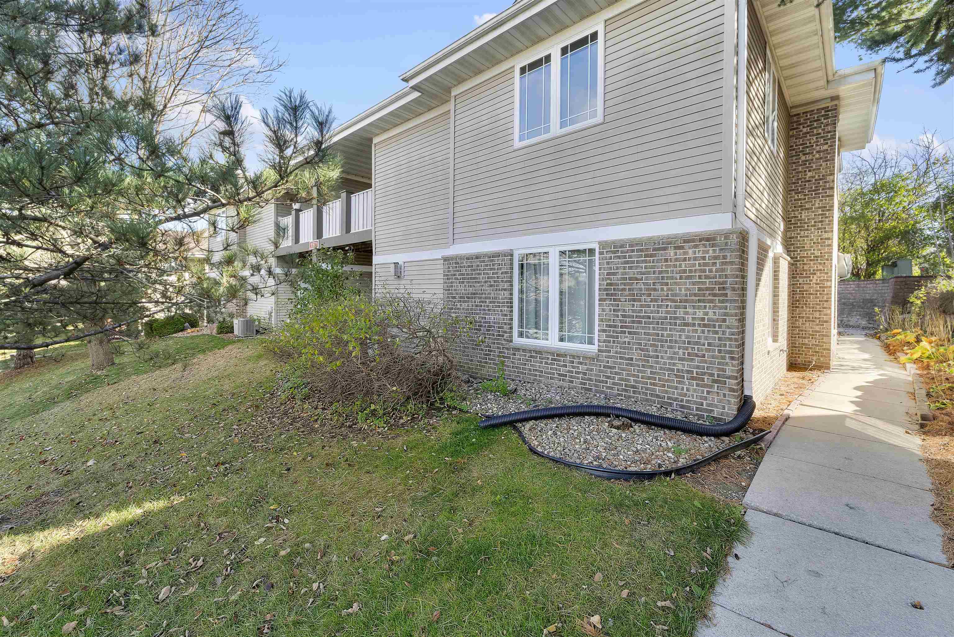 5571 Bantry Lane 2