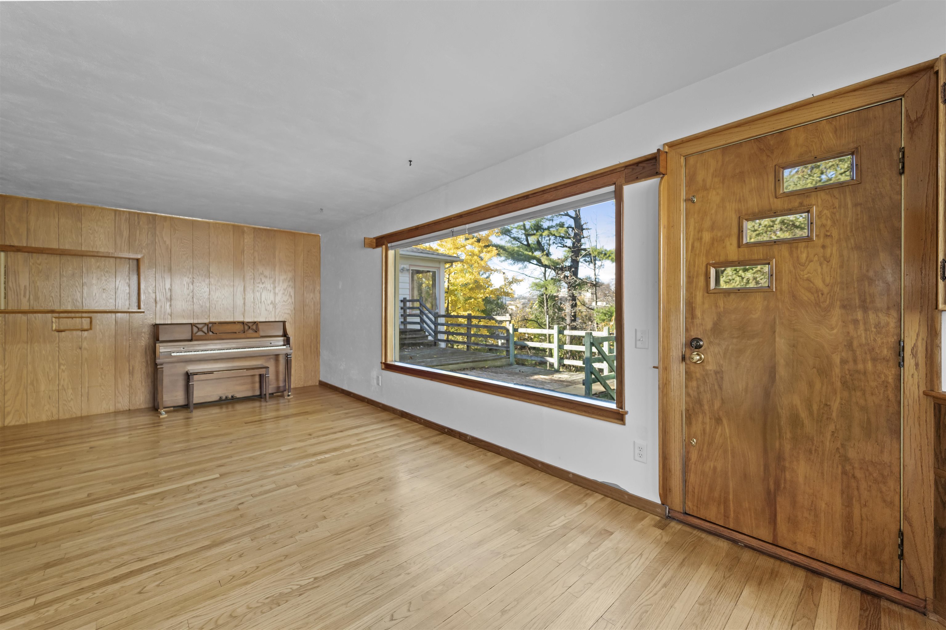 322 N Hillside Terrace