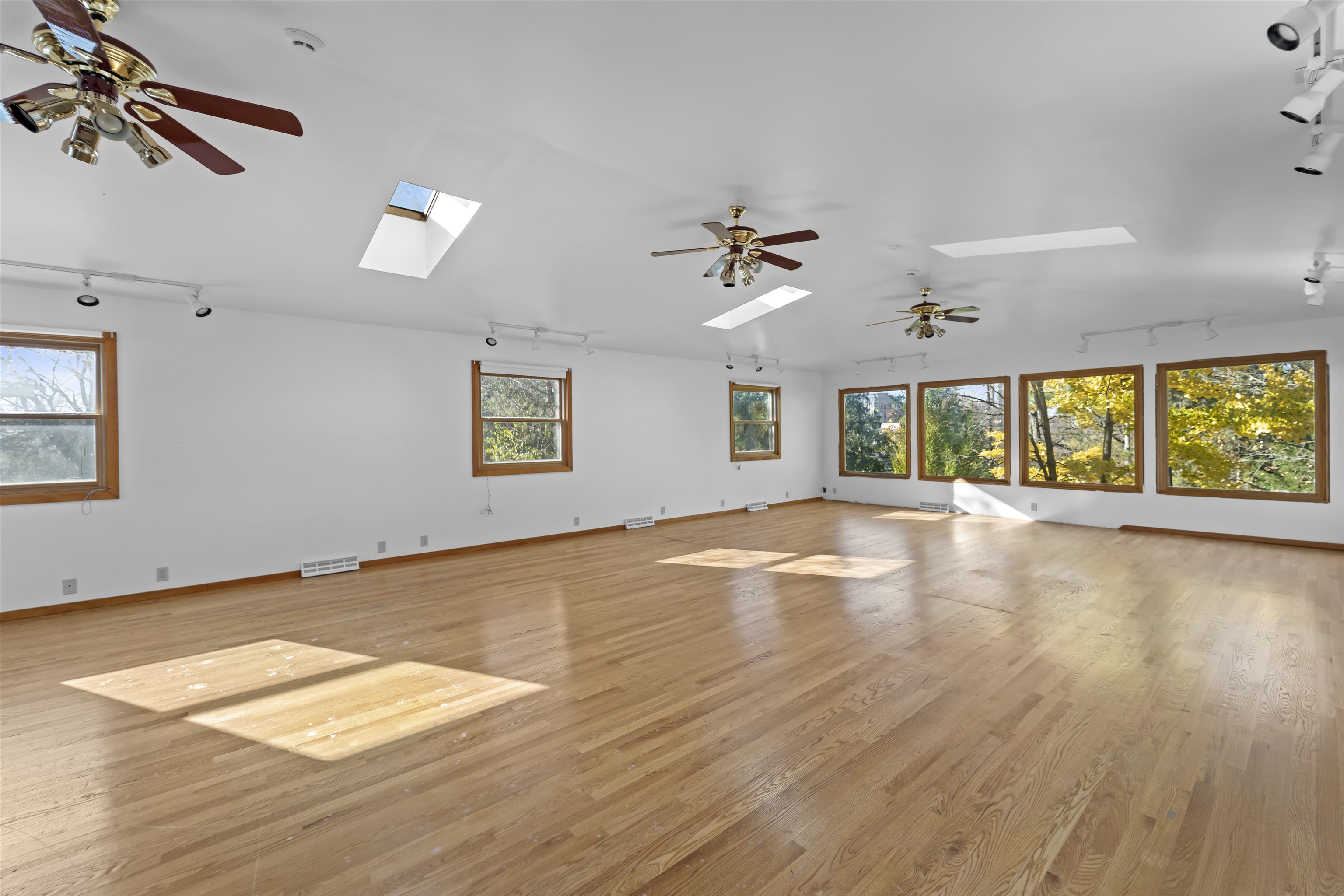 322 N Hillside Terrace