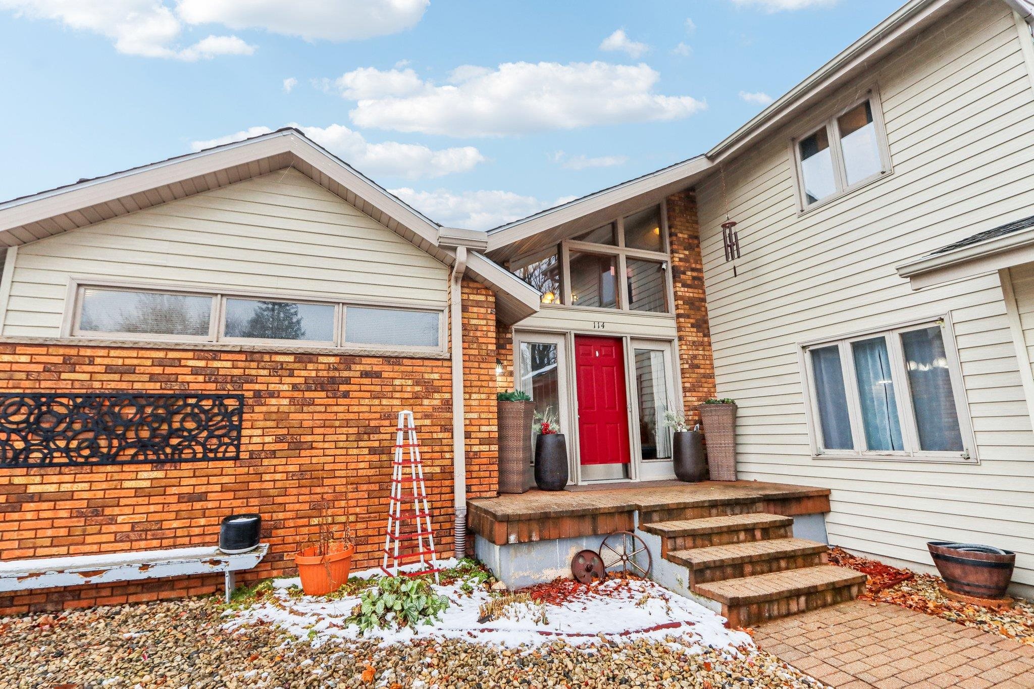 114 Kingston Way