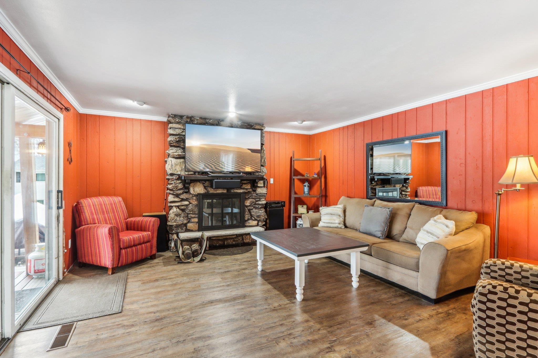 114 Kingston Way
