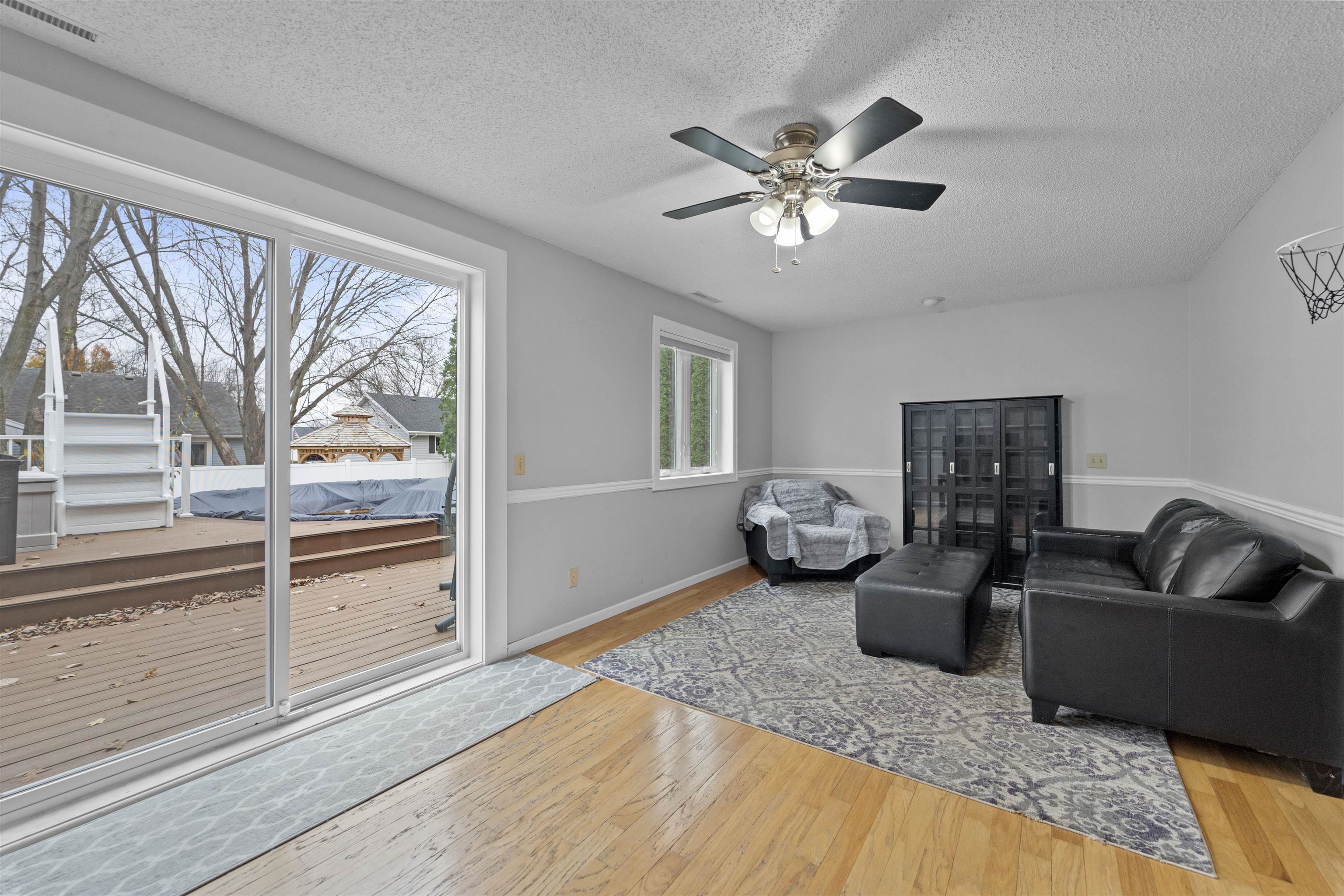 570 Oakwood Drive