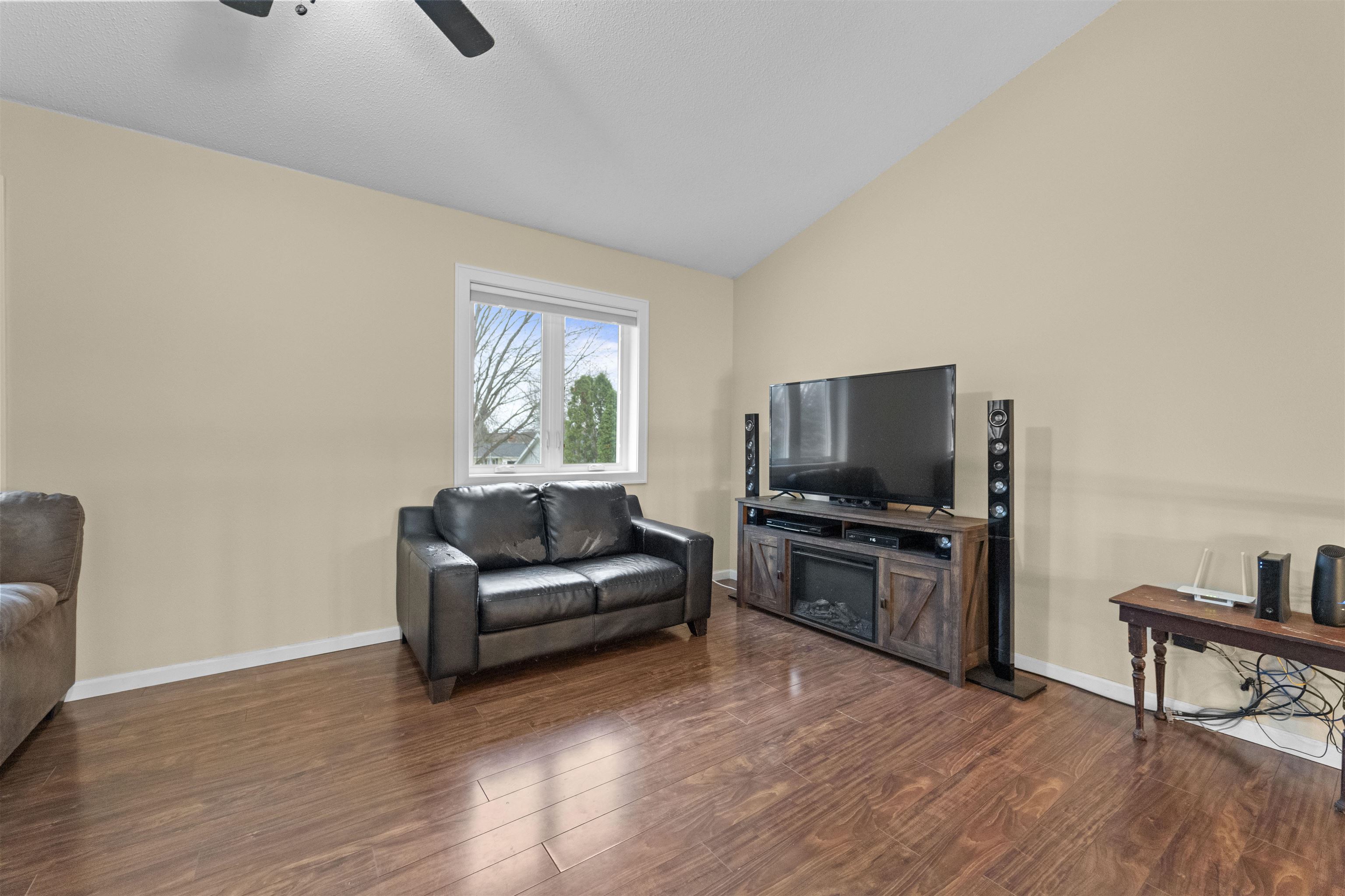 570 Oakwood Drive