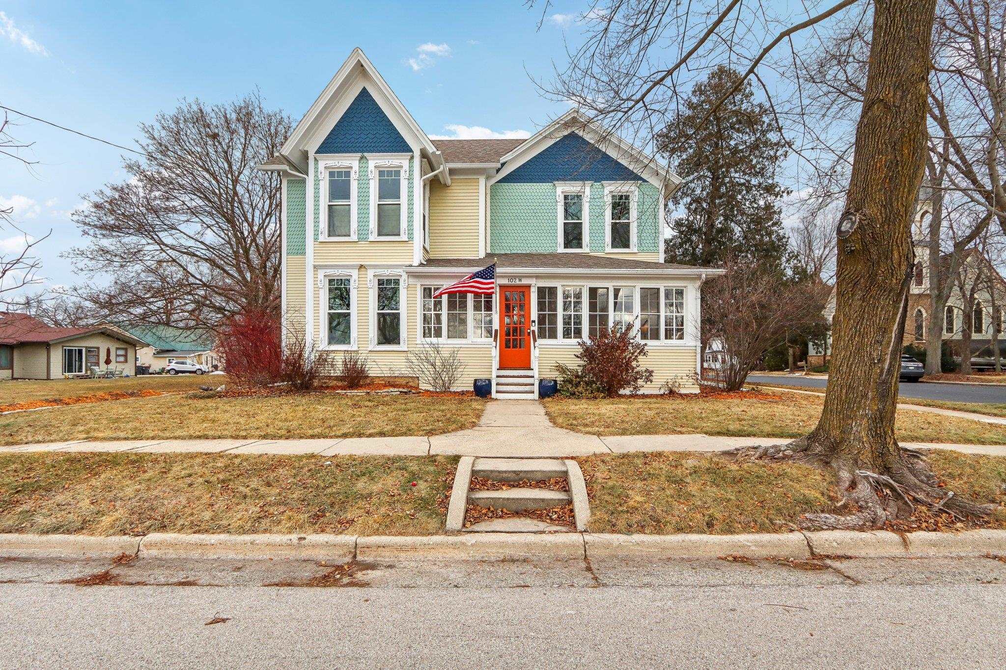 102 W North Street