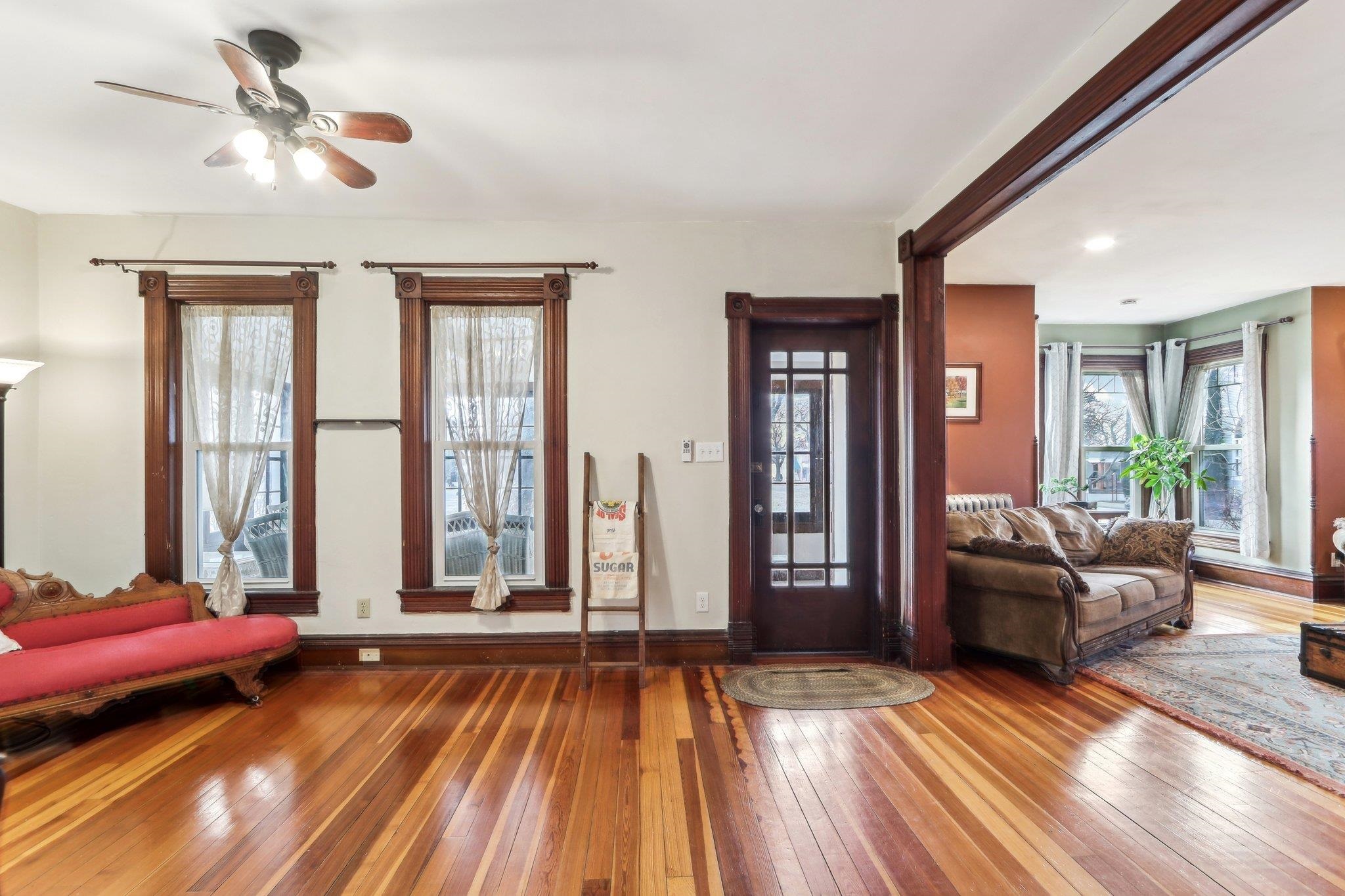 102 W North Street
